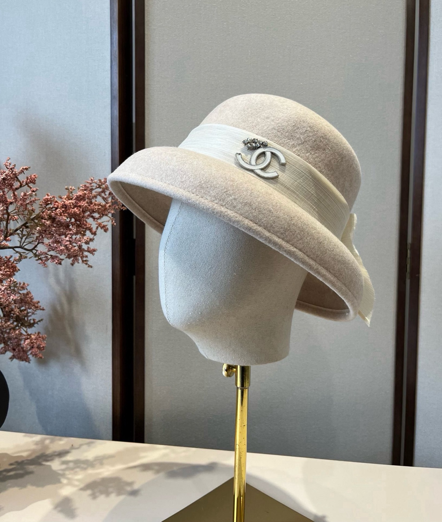 NO:604765,Chanel Chanel new autumn and winter wool basin hat, 100% wool fabric, head circumference 57cm hat fisherman hat baseball cap knitted hat, hat, chanel, chanel, espadrilles, hats19860909Chanel香奈儿秋冬新款羊毛盆帽,百分百羊毛面料、头围57cm帽子渔夫帽棒球帽针织帽,帽子,chanel,chanel,espadrilles,hats,hat
