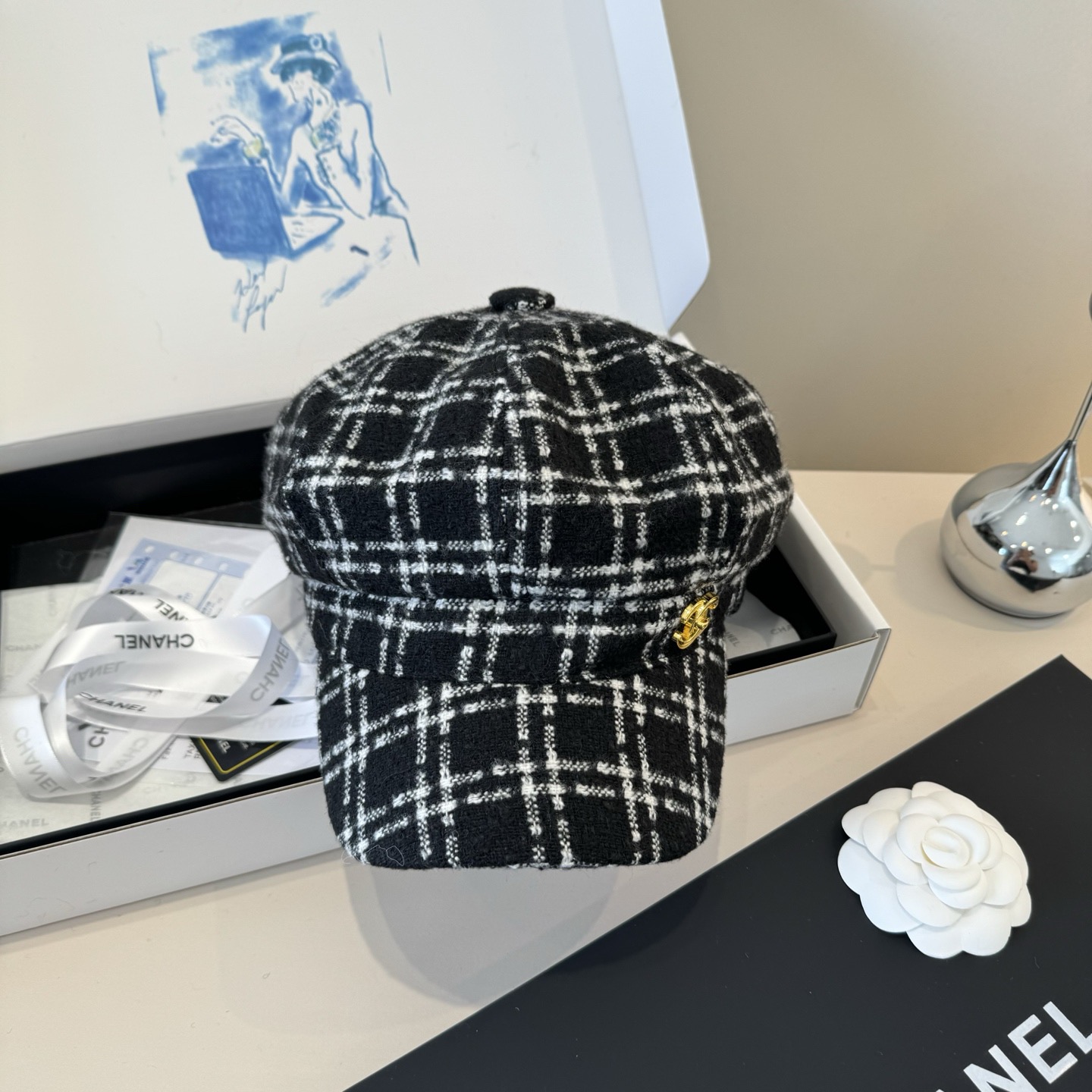 NO:580174,Chanel's new duck-bill army cap, advanced customization, head circumference 57cm hat, fisherman hat, baseball cap, knitted hat, hat, chanel, espadrilles, hats19860909香奈儿新款鸭舌军帽,高级定制,头围57cm帽子渔夫帽棒球帽针织帽,帽子,chanel,espadrilles,hats,hat