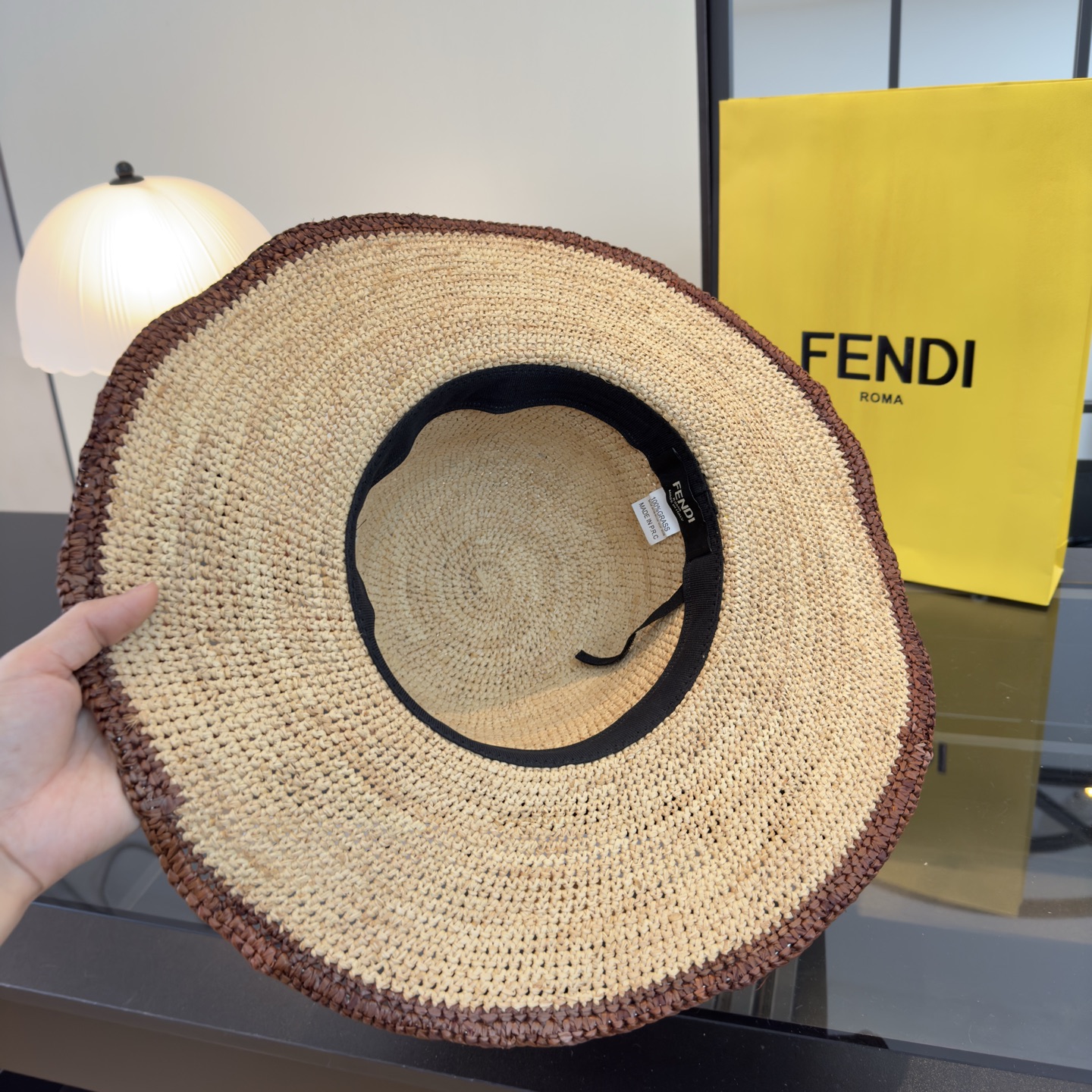 Fendi FD芬迪新款拉菲草帽，纯手工钩织， 打造，头围57cm