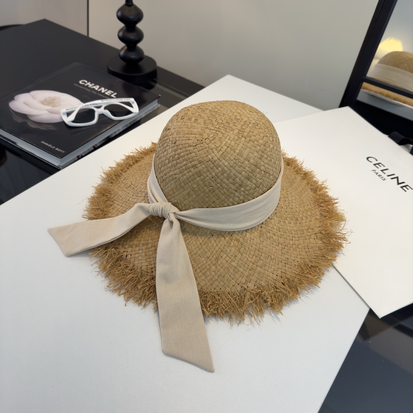 Chanel Chanel香奈儿拉菲草帽，遮阳大草帽，头围57cm