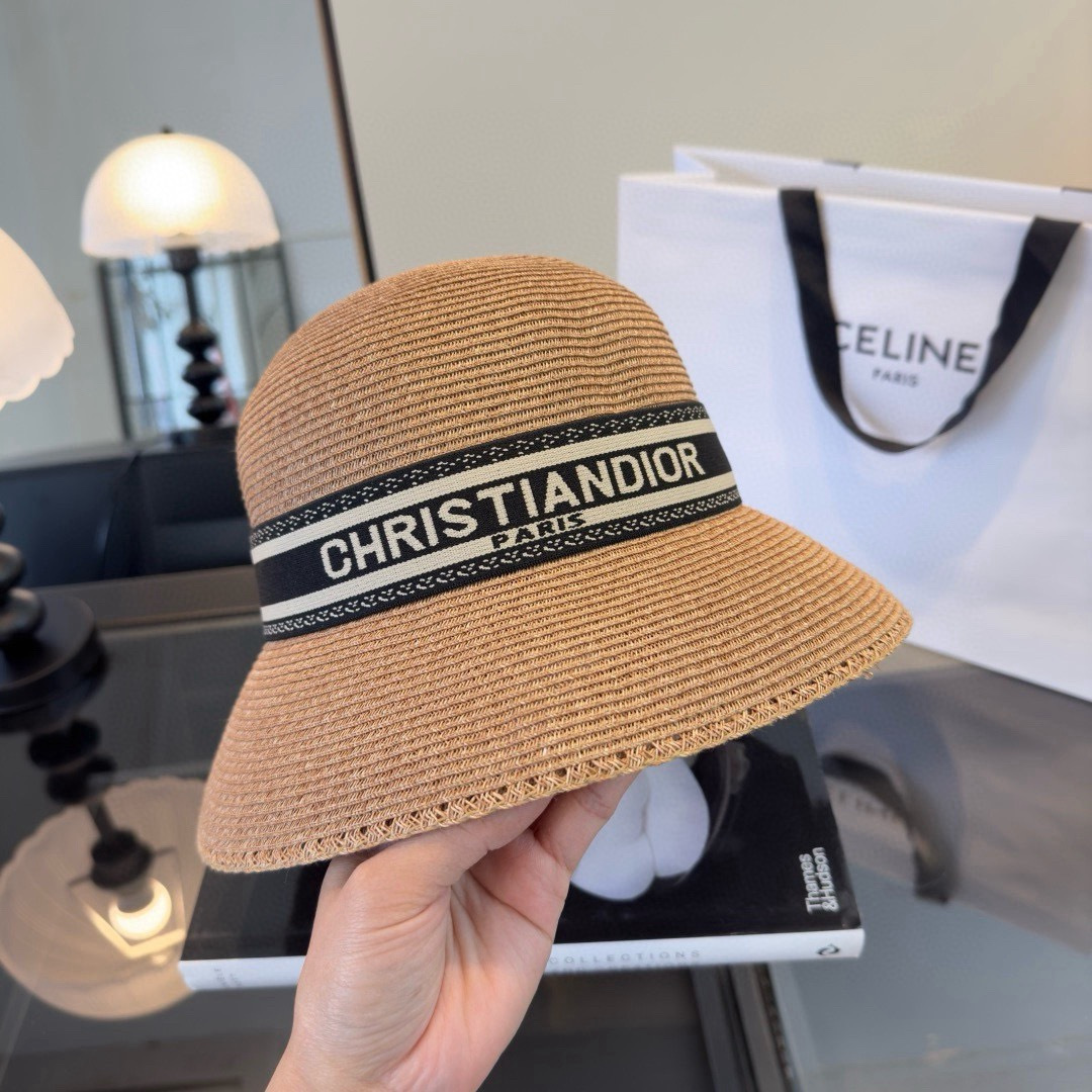 Dior Dior迪奥新款夏款礼帽，草帽，小清新 头围57cm