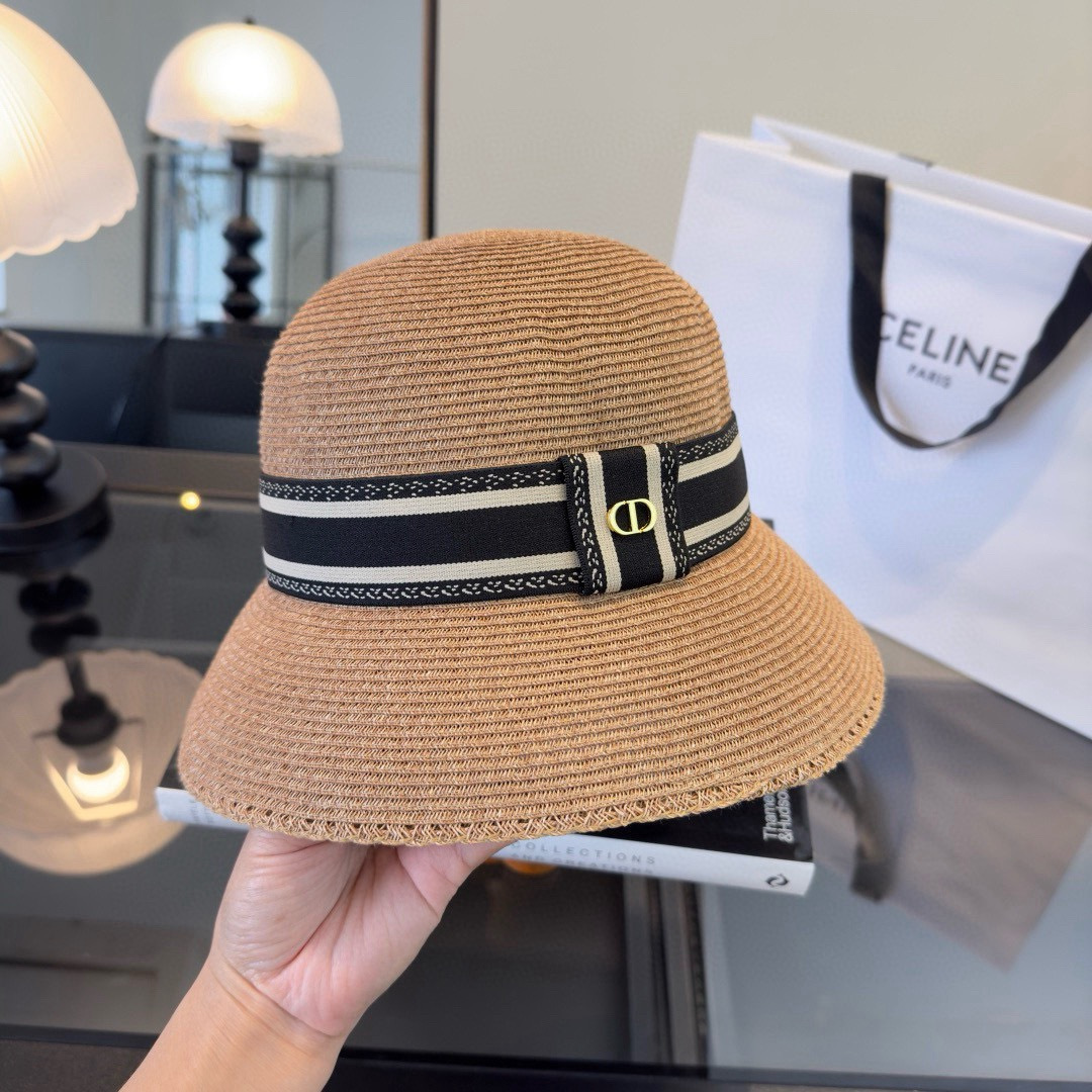 Dior Dior迪奥新款夏款礼帽，草帽，小清新 头围57cm