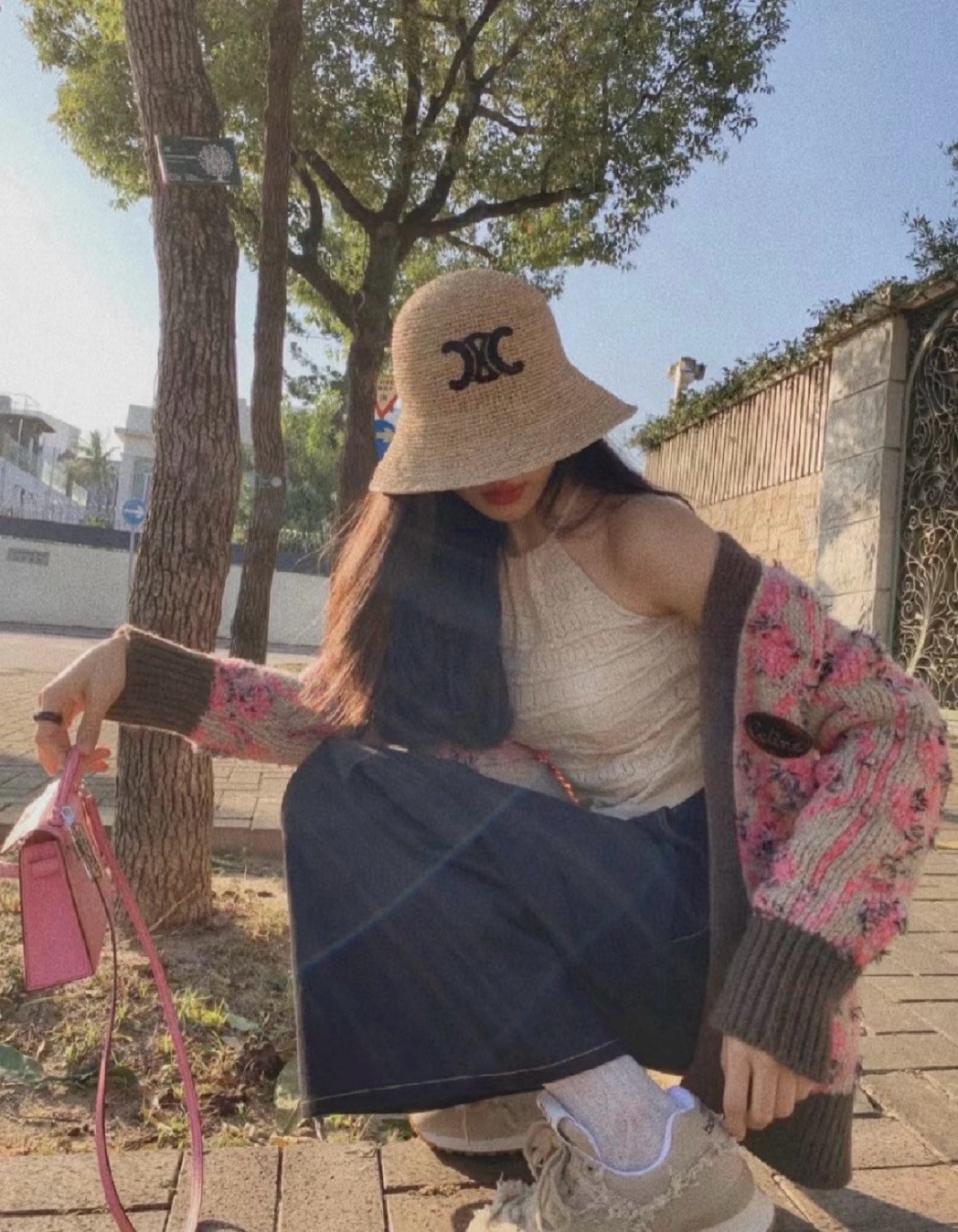 Celine Celine赛琳拉菲草帽，纯手工钩织，刺绣logo， 开模，高品质，独家定制，产量贼低，卖一个少一个，头围57cm