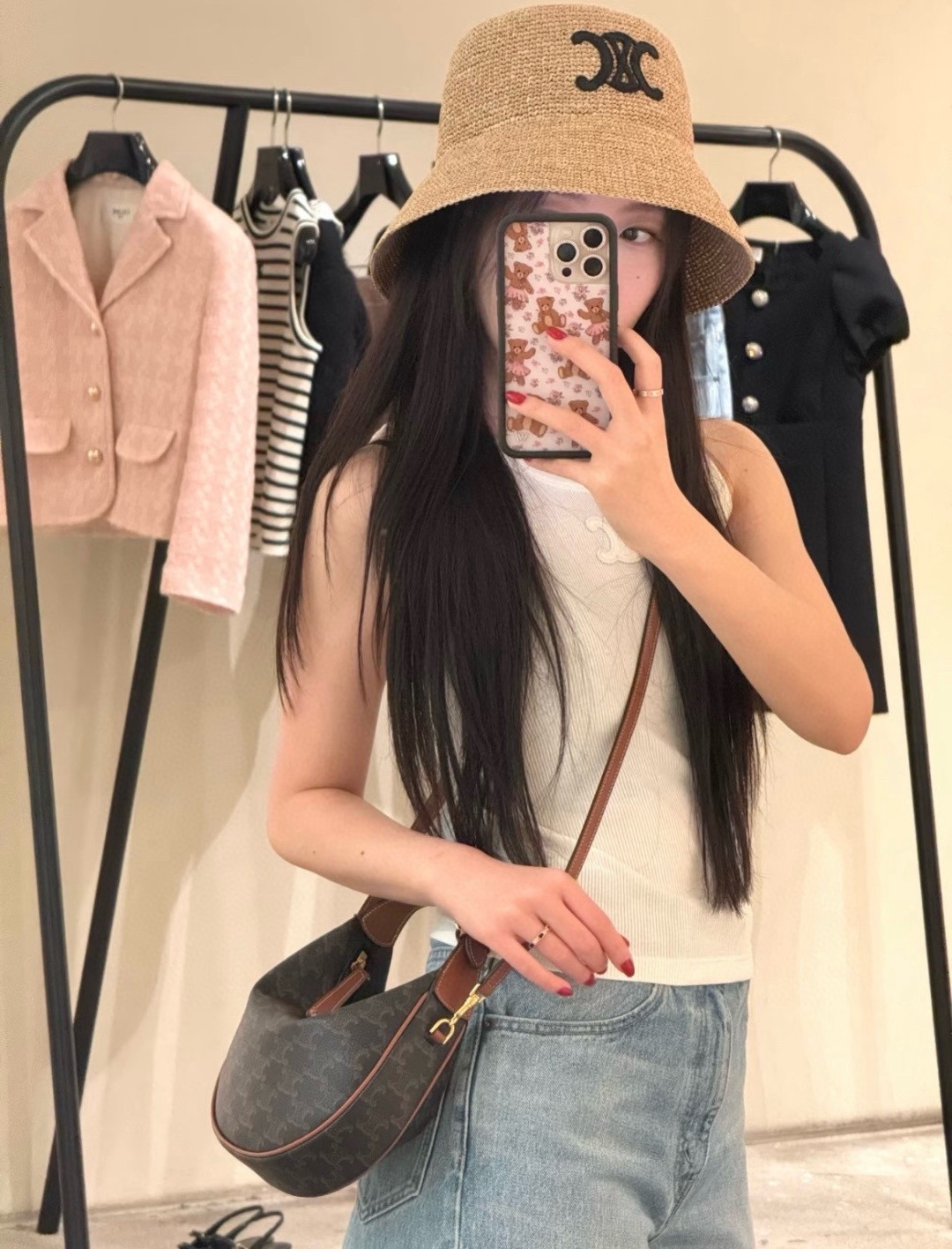 Celine Celine赛琳拉菲草帽，纯手工钩织，刺绣logo， 开模，高品质，独家定制，产量贼低，卖一个少一个，头围57cm