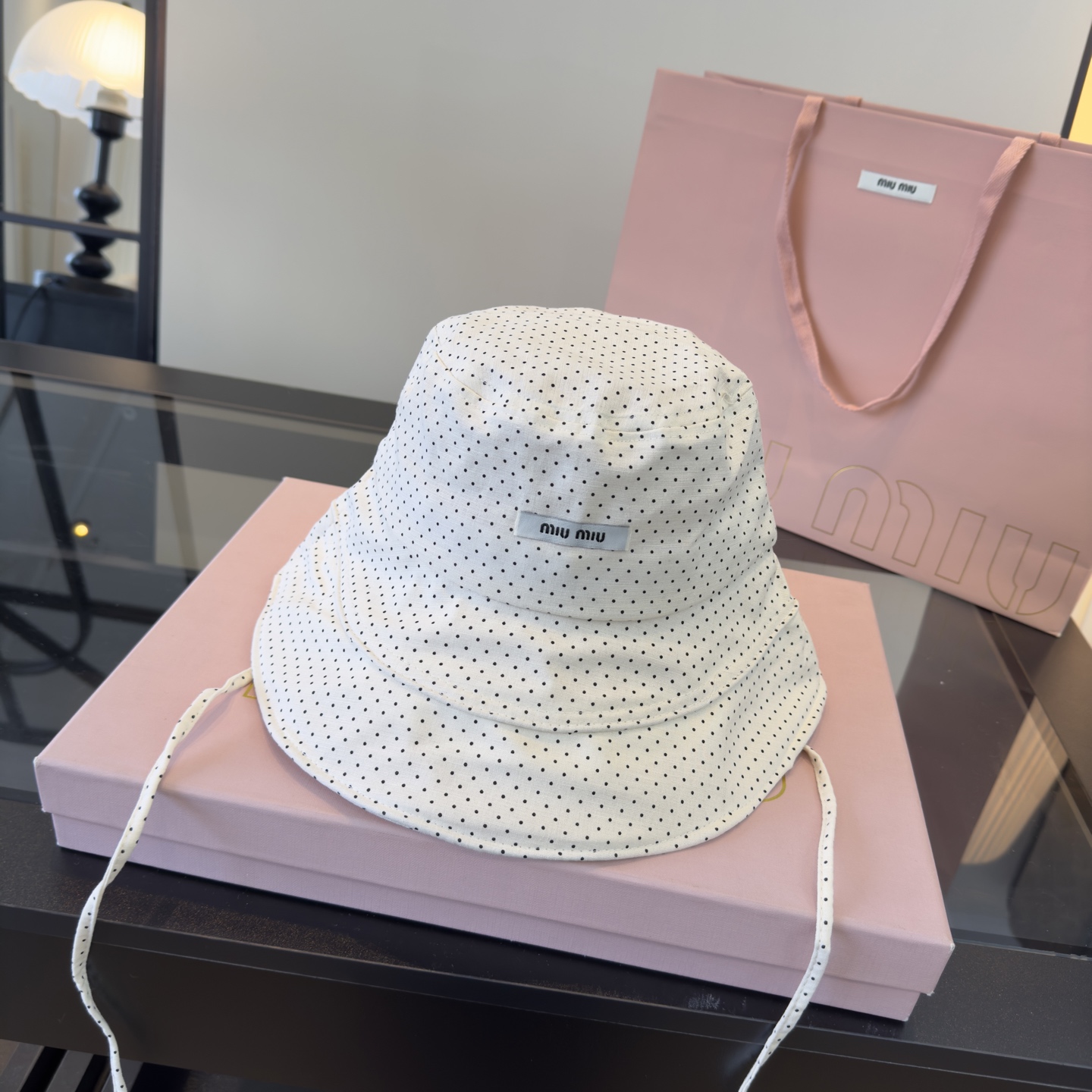 NO:866686,miumiu new bucket hat, sweet style bucket hat hat straw hat bucket hat baseball cap, hat, miumiu, espadrilles, hats19860909miumiu缪缪新款渔夫帽,甜美风渔夫帽帽子草帽渔夫帽棒球帽,帽子,miumiu,espadrilles,hats,hat
