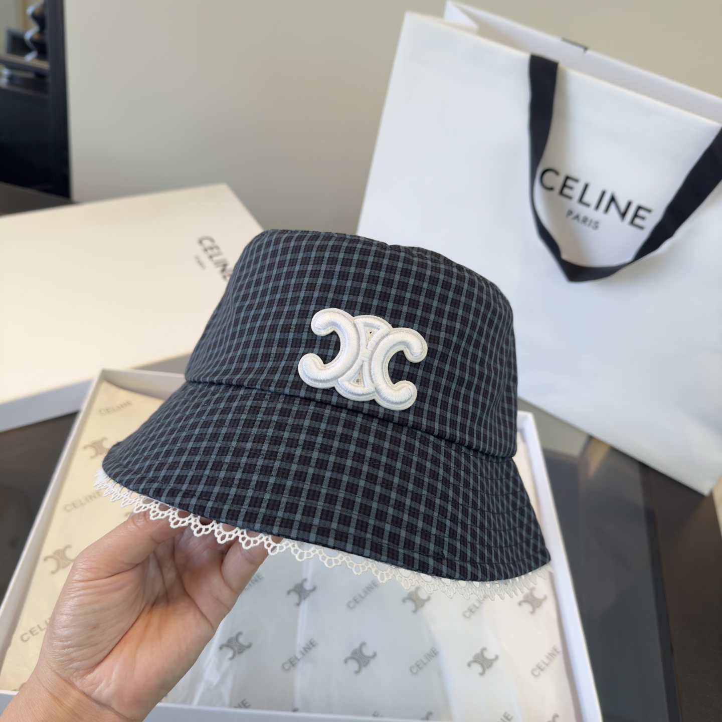 PCeline赛琳凯旋门格子渔夫帽