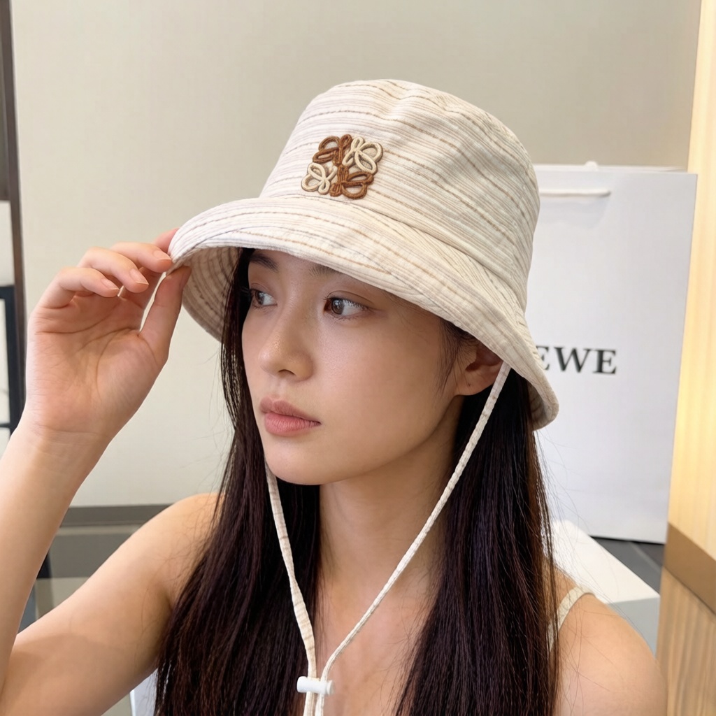 PLOEWE罗意威格子渔夫帽，夏日甜美风布帽，头围57cm