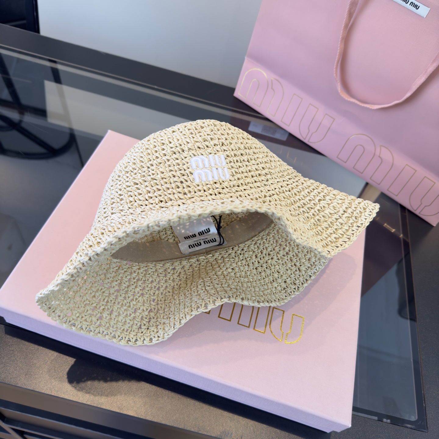 Pmiumiu缪缪新款草帽，纯手工编织草帽，头围57cm可折叠