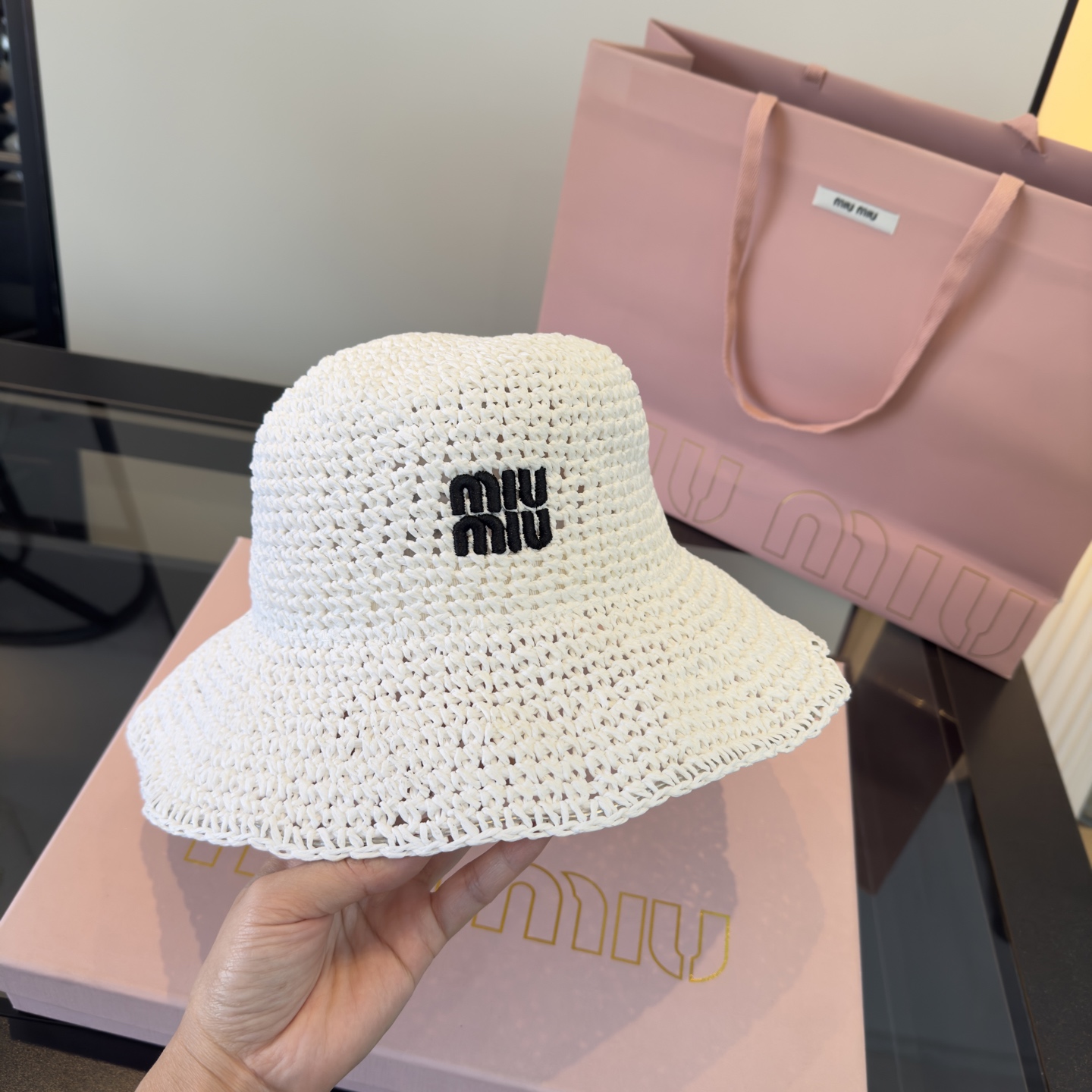 Pmiumiu缪缪新款草帽，纯手工编织草帽，头围57cm可折叠