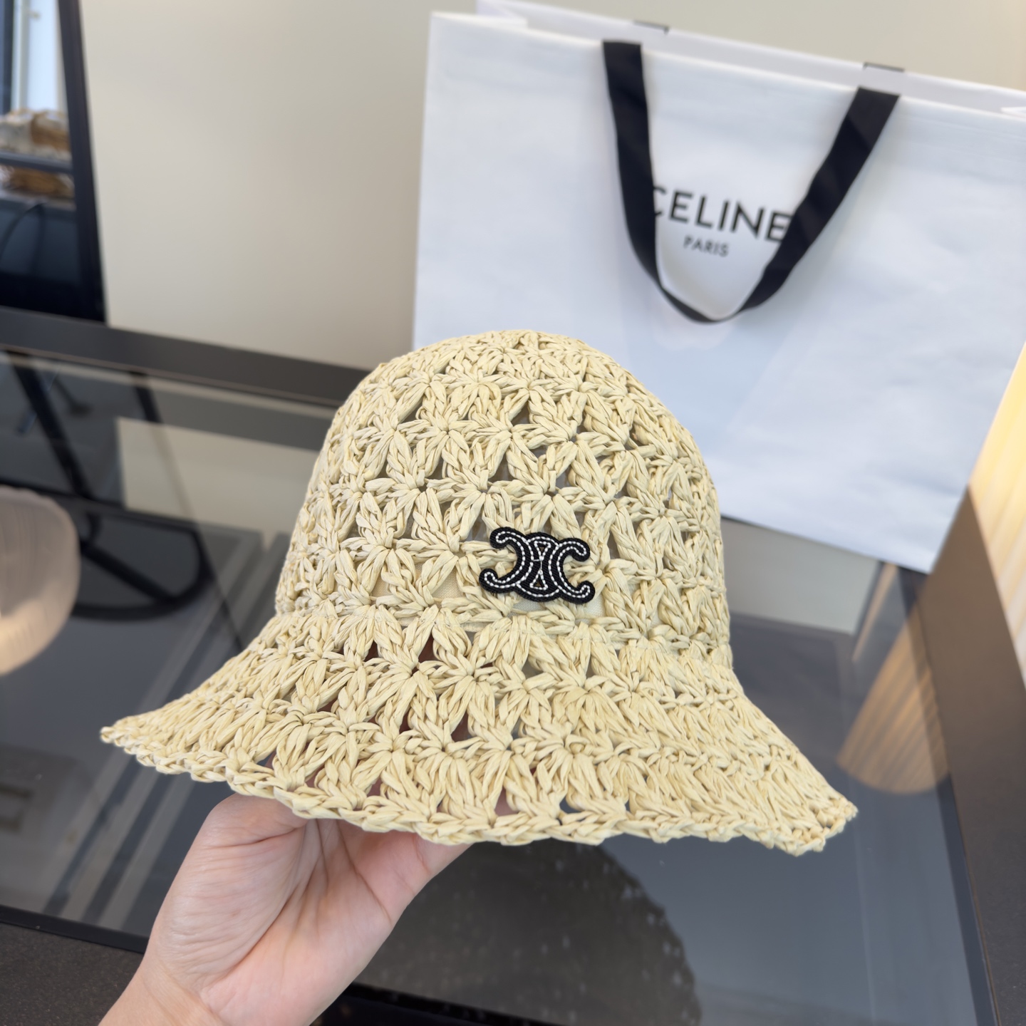 P Celine赛琳镂空草帽