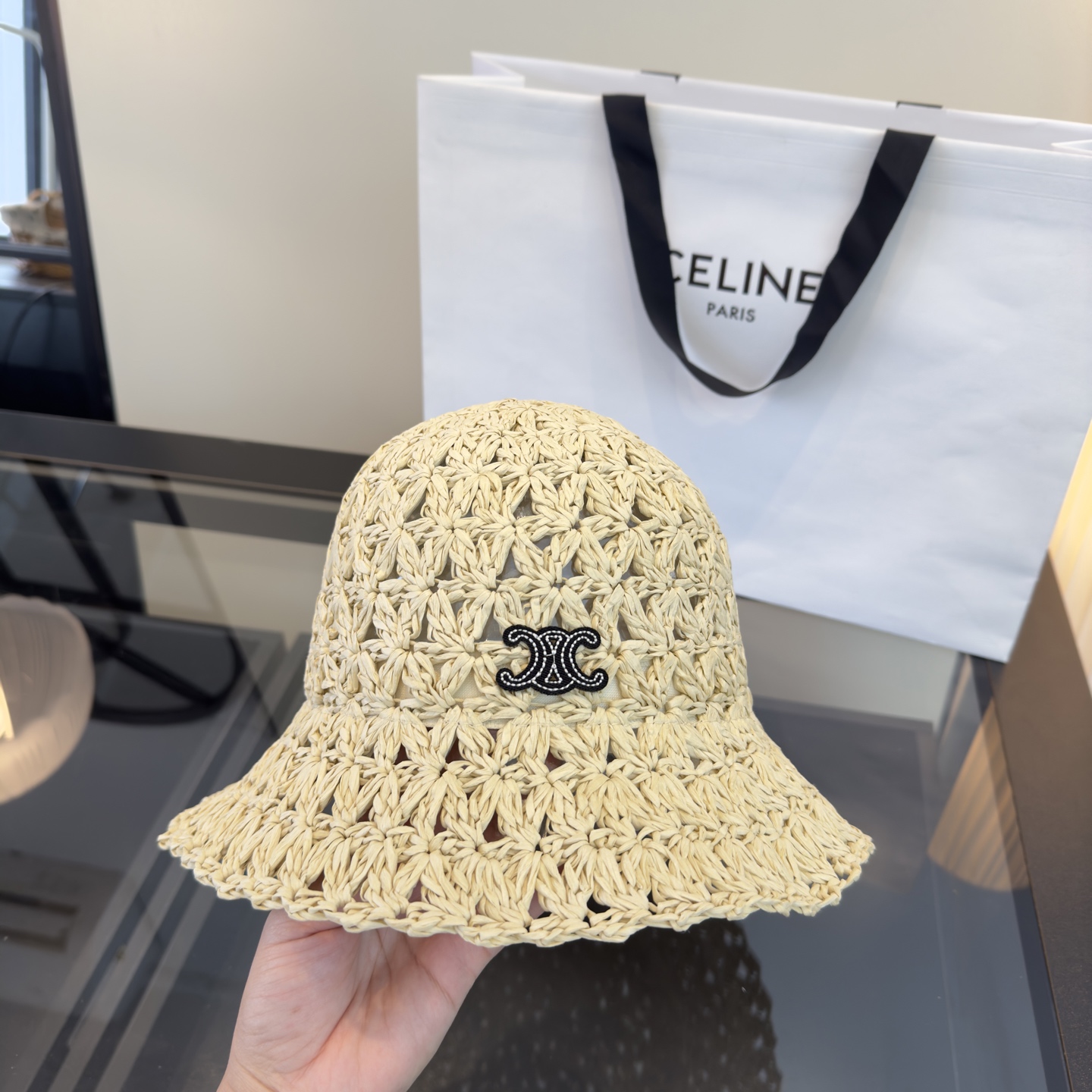 P Celine赛琳镂空草帽