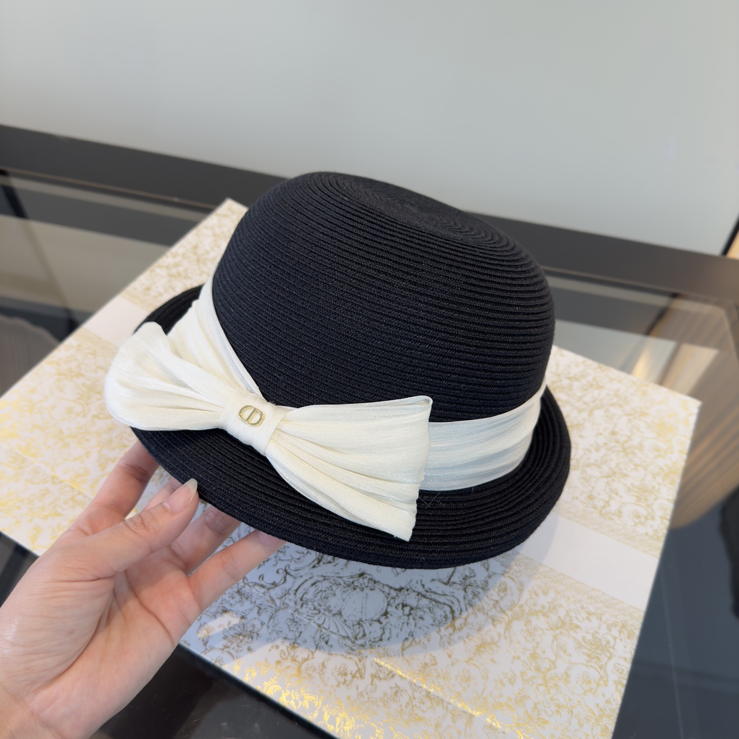 NO:896945,Dior Dior straw hat, head circumference cm hat straw hat bucket hat baseball cap, hat, dior, dior, espadrilles, hats19860909Dior迪奥草帽,头围cm帽子草帽渔夫帽棒球帽,帽子,dior,dior,espadrilles,hats,hat