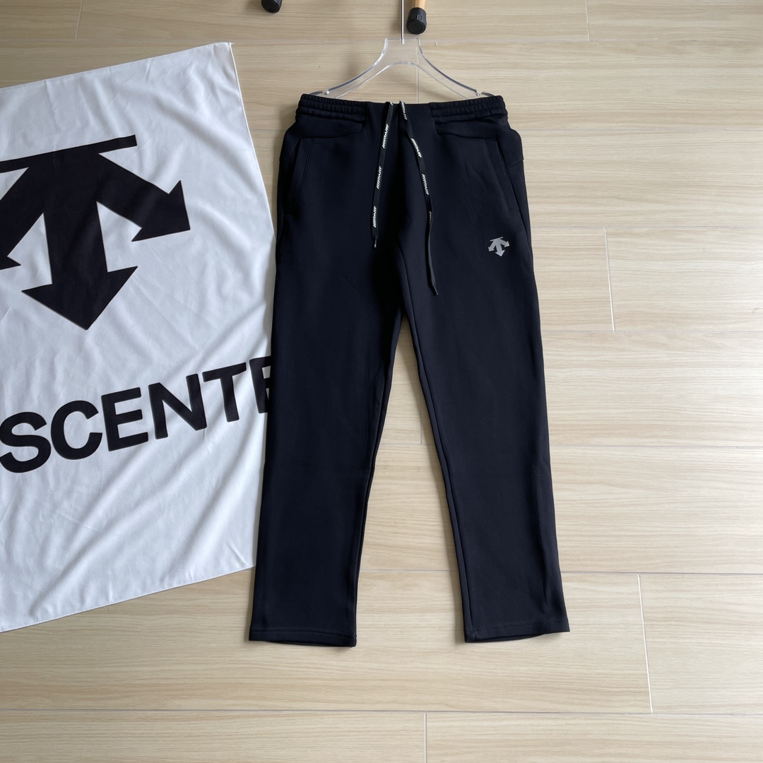 🖤主图+细节
 品质长裤🆕🖤Descente / 迪桑特 2025春季单色松紧休闲运动长裤
秋冬款定制空