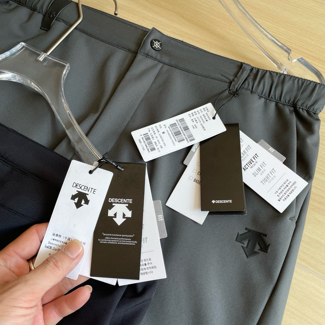 🖤细节图
官网同款🆕🖤🔥加绒DESCENTE / 迪桑特冬款加绒保暖男士都市通勤商务运动休闲裤秋季新款梭