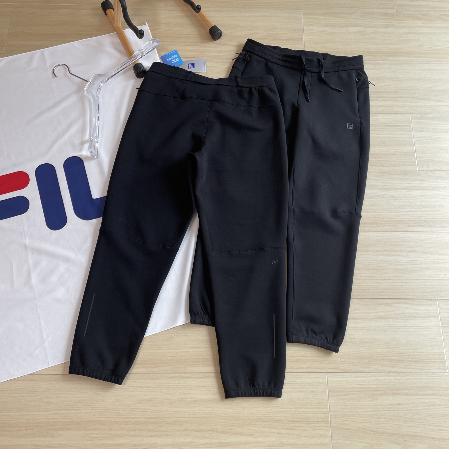 🖤主图
专柜同款🆕🖤FILA / 斐乐官方男士空气层长裤2025春季新款基础简约健身运动直筒裤
【为运动