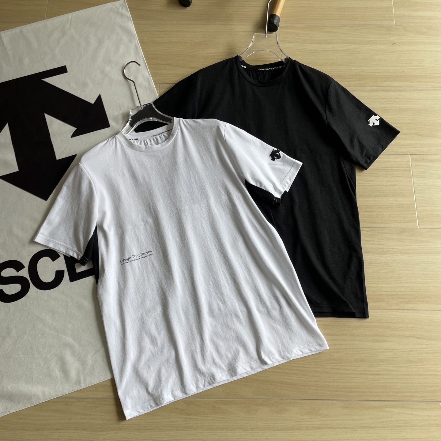 🖤主图
柜子同款🆕🖤DESCENTE / 迪桑特25年夏季双色运动健身科技银离子面料TOUGH亲肤吸湿排