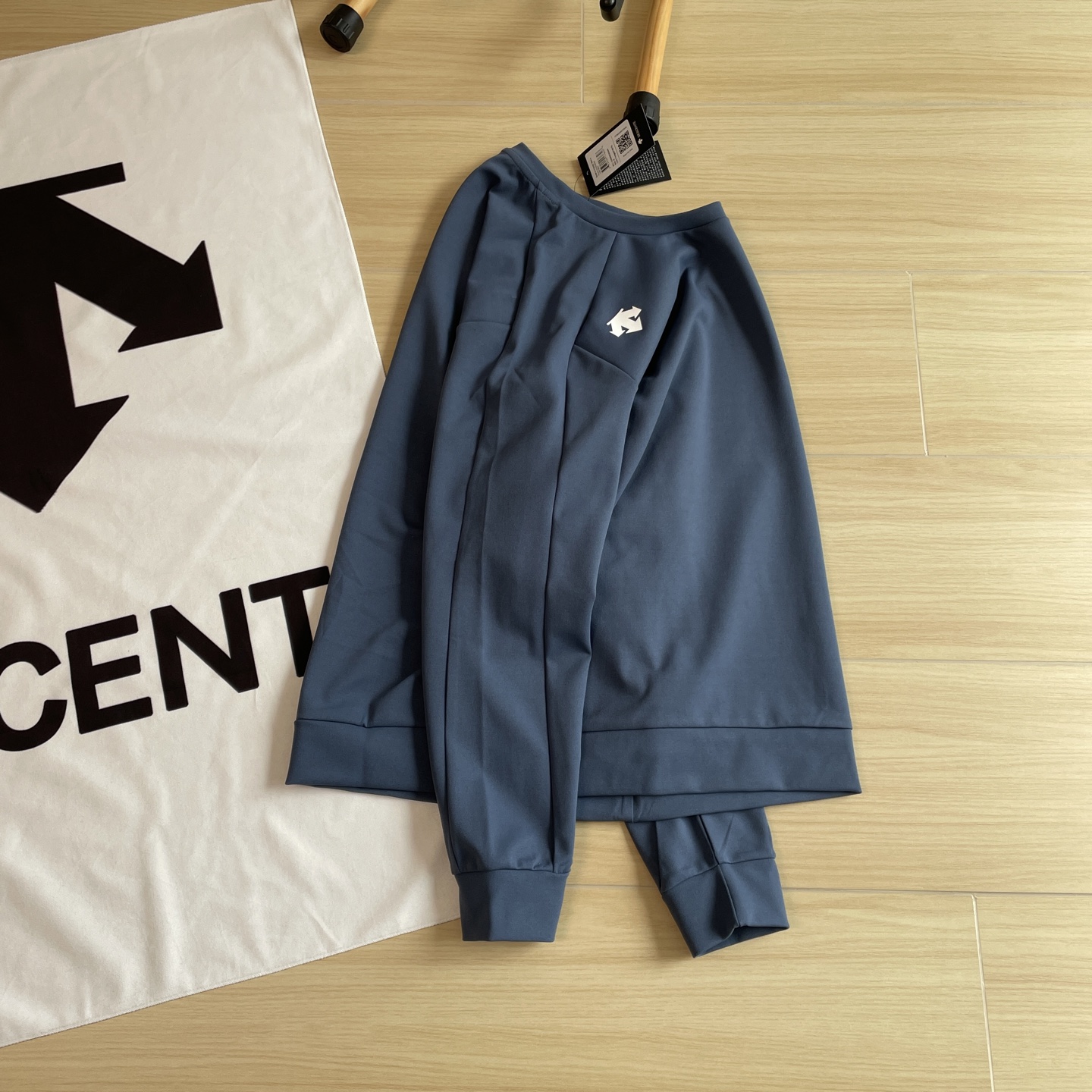 
春款品质卫衣🆕🖤DESCENTE / 迪桑特25年品质春款三色圆领长袖卫衣打底上衣
迪家最新柜款  面