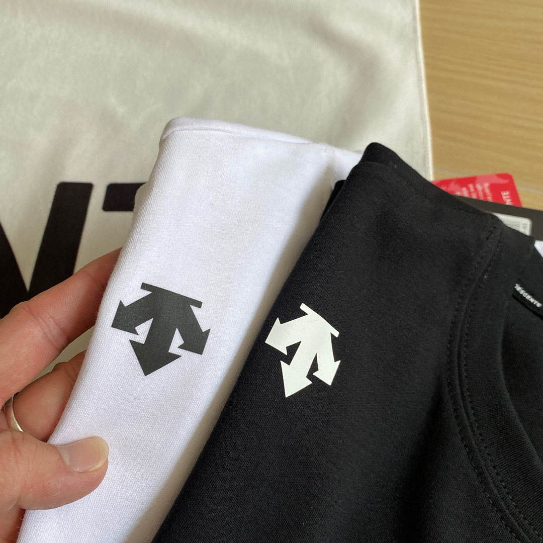 🖤主图+细节
品质长袖🆕🖤DESCENTE/迪桑特春秋季新款针织圆领长袖T恤打底衫
👍⚠️注意专柜11原