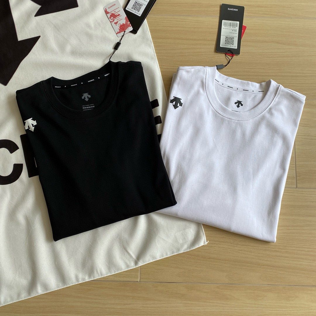 🖤主图+细节
品质长袖🆕🖤DESCENTE/迪桑特春秋季新款针织圆领长袖T恤打底衫
👍⚠️注意专柜11原
