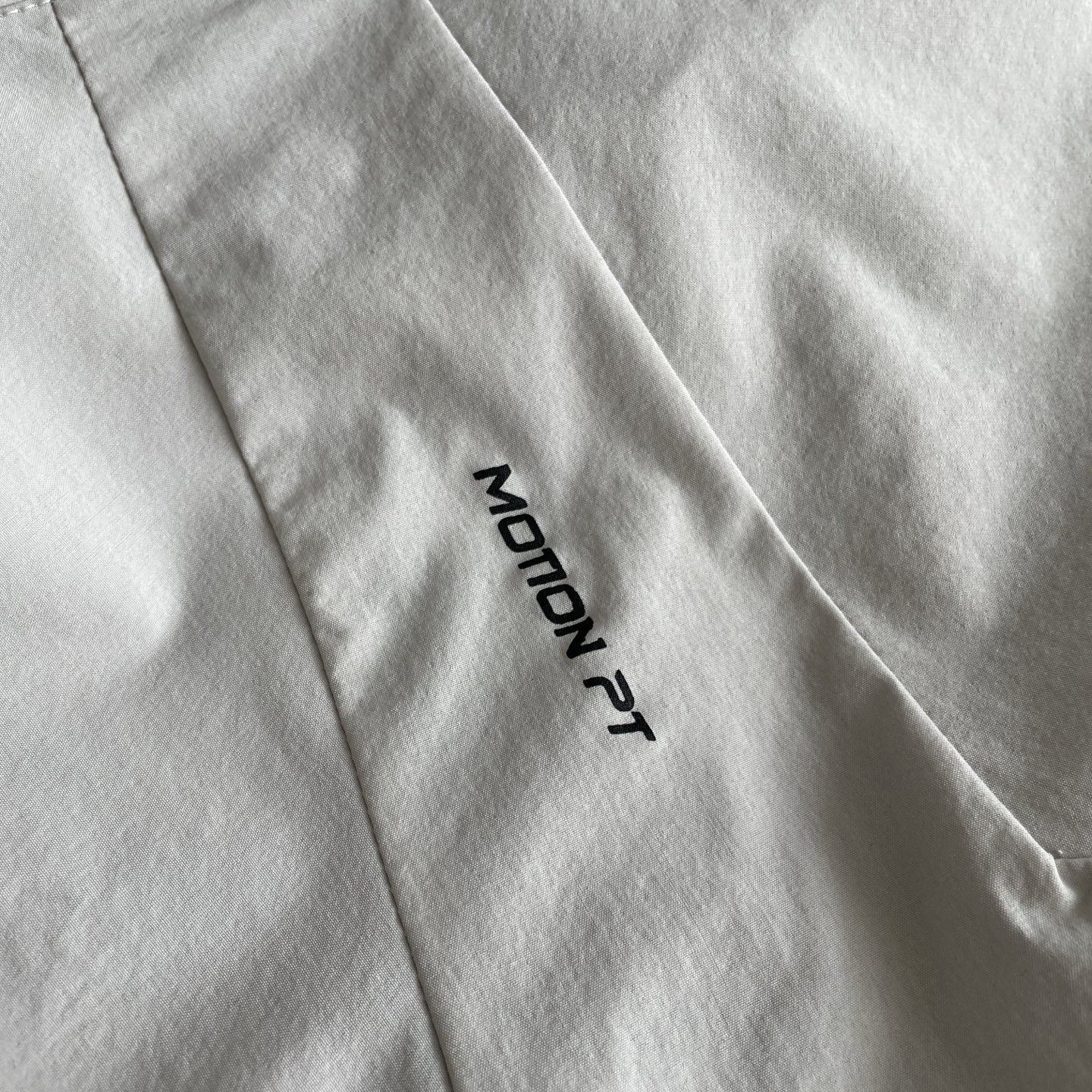 🖤细节图
女款速干🆕🖤DESCENTE / 迪桑特两色女款运动立领科技速干上衣半拉链速干运动衫
经典搭配