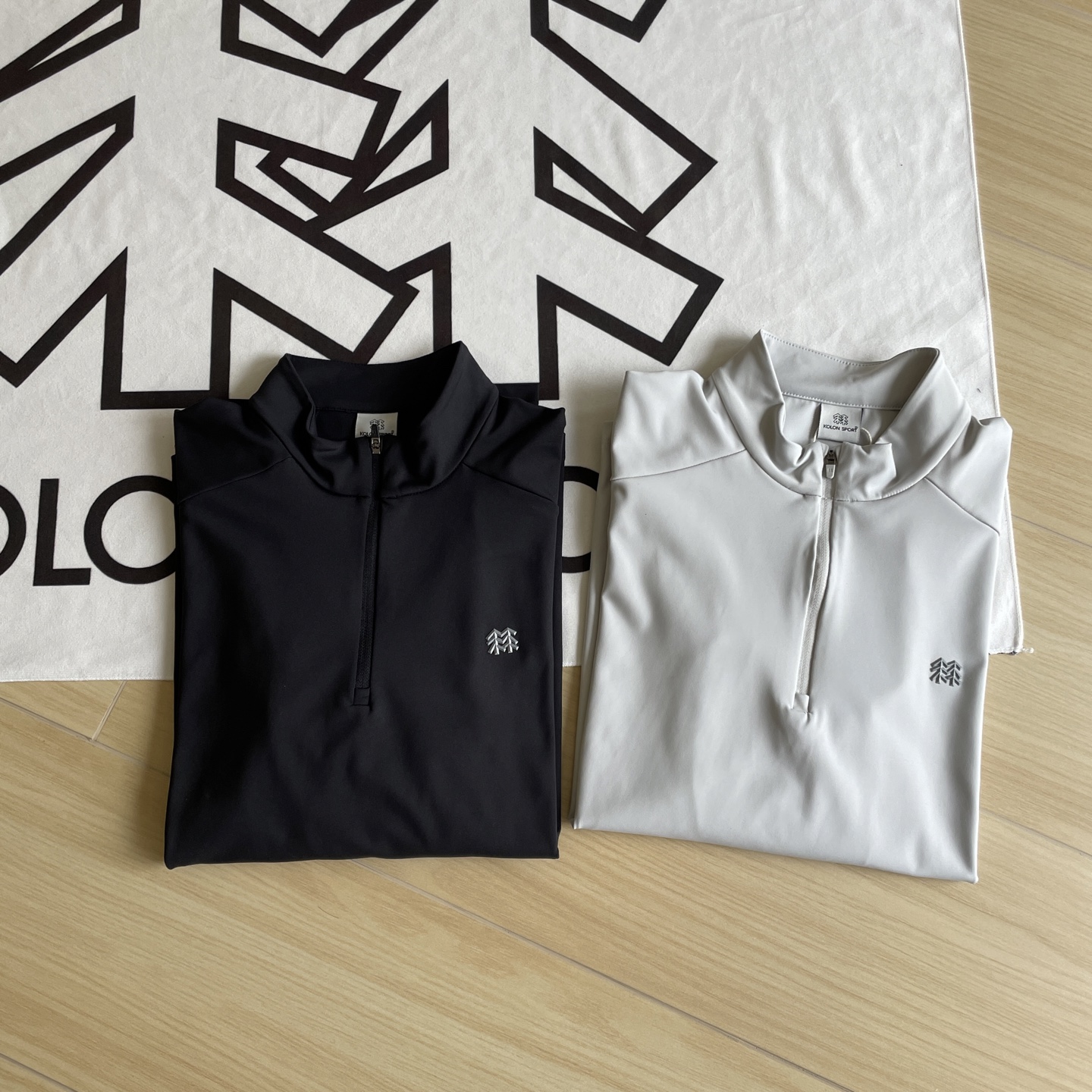 🖤主图
品质速干🆕🖤KOLON/可隆 两色顶级户外立领半拉链运动速干长袖上衣
锦纶+氨纶混纺面料，厚薄适