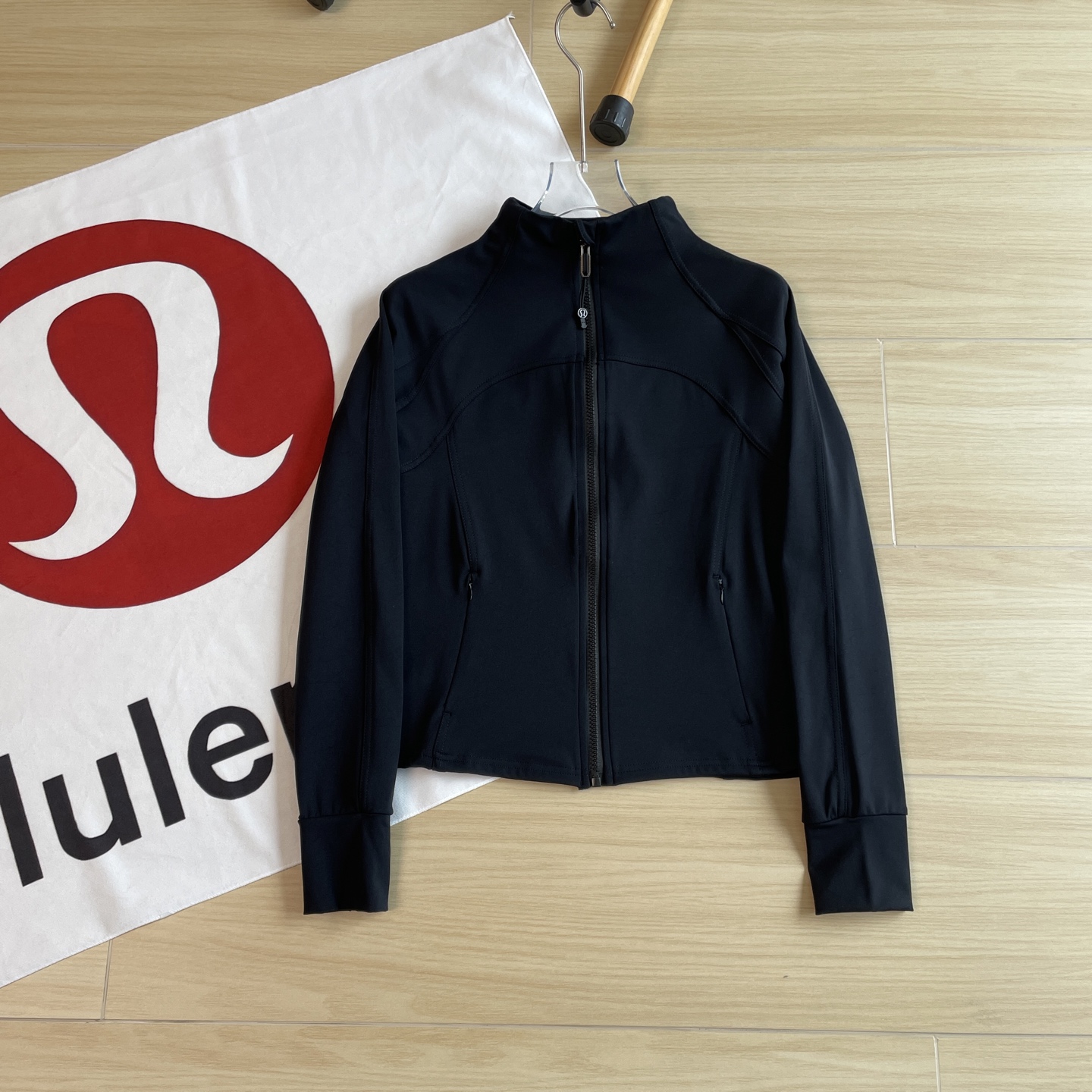 🖤主图
官网2万+销量🆕🖤好评率天花板级别
lululumon/露露爆款🔥Define 女子修身健身三色