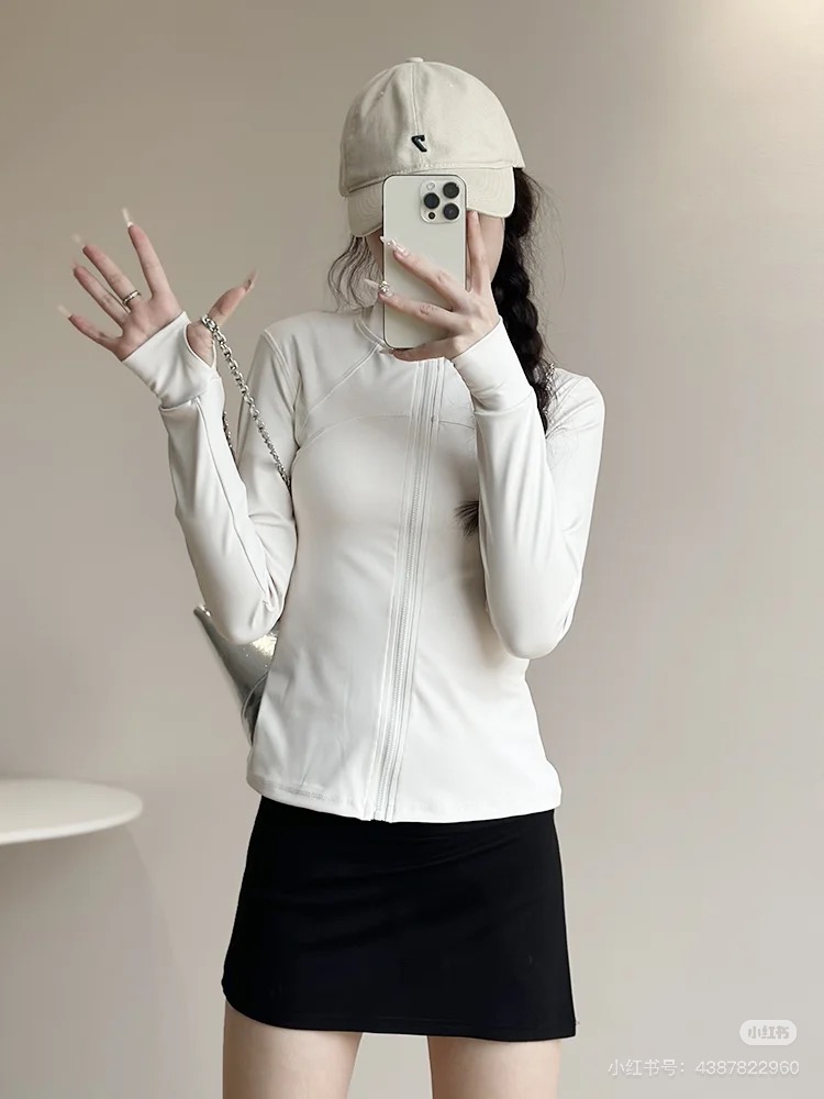 🖤模特+细节图
官网2万+销量🆕🖤好评率天花板级别
lululumon/露露爆款🔥Define 女子修身
