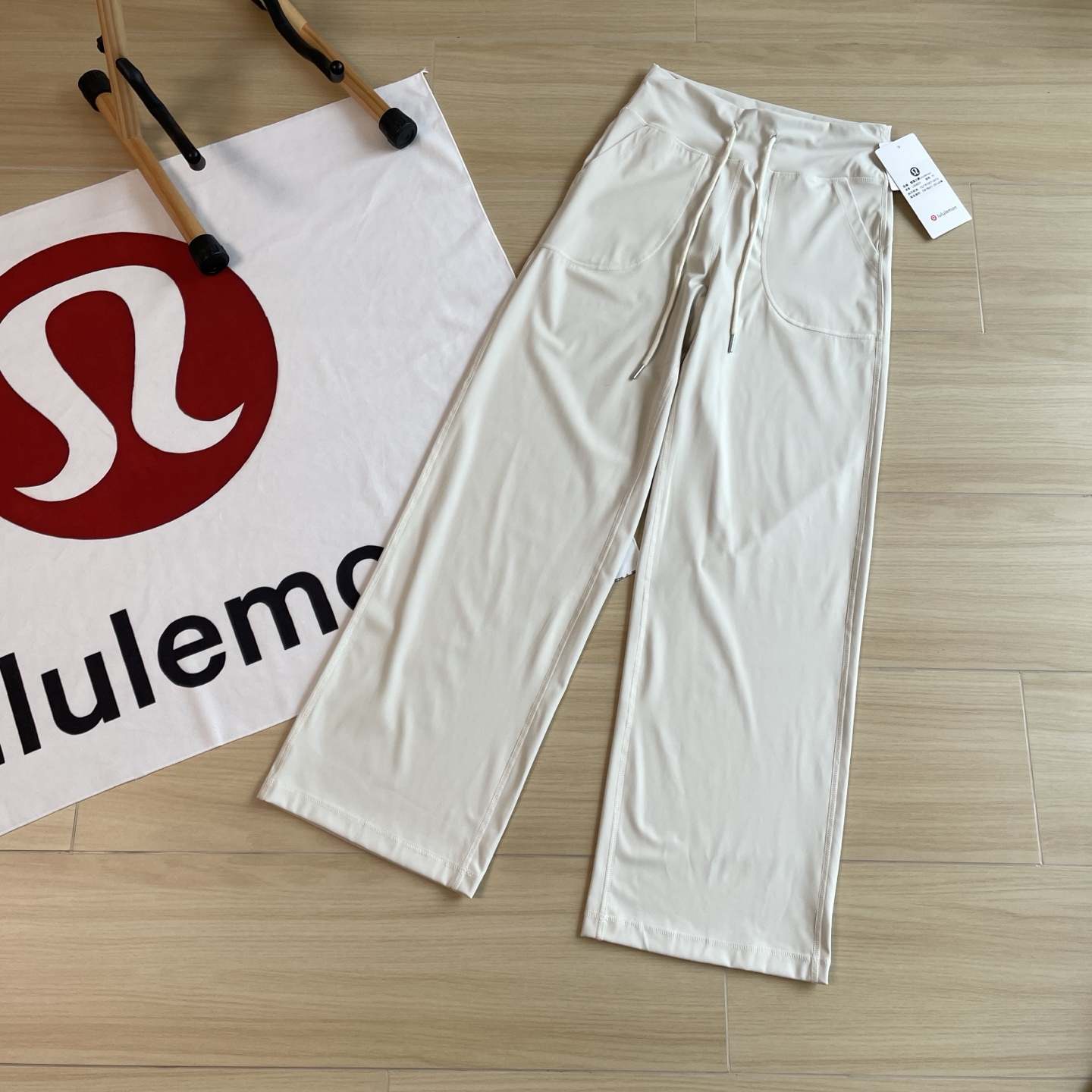 🖤主图
官网同款🆕🖤质感超好垂感十足 lululemon/璐璐乐蒙throwback still四色直筒