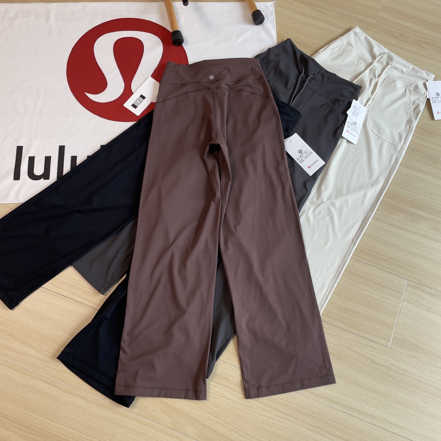 🖤主图
官网同款🆕🖤质感超好垂感十足 lululemon/璐璐乐蒙throwback still四色直筒