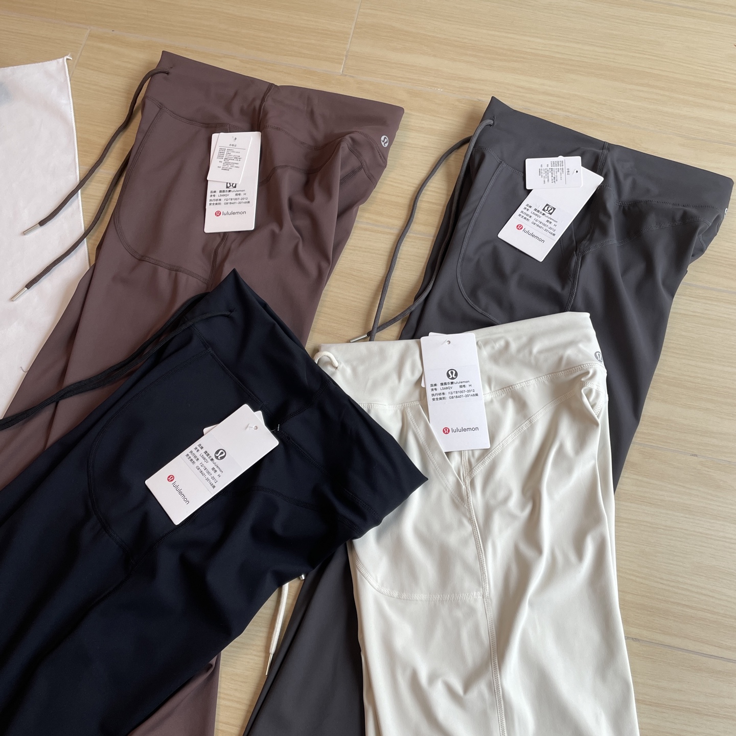🖤主图
官网同款🆕🖤质感超好垂感十足 lululemon/璐璐乐蒙throwback still四色直筒