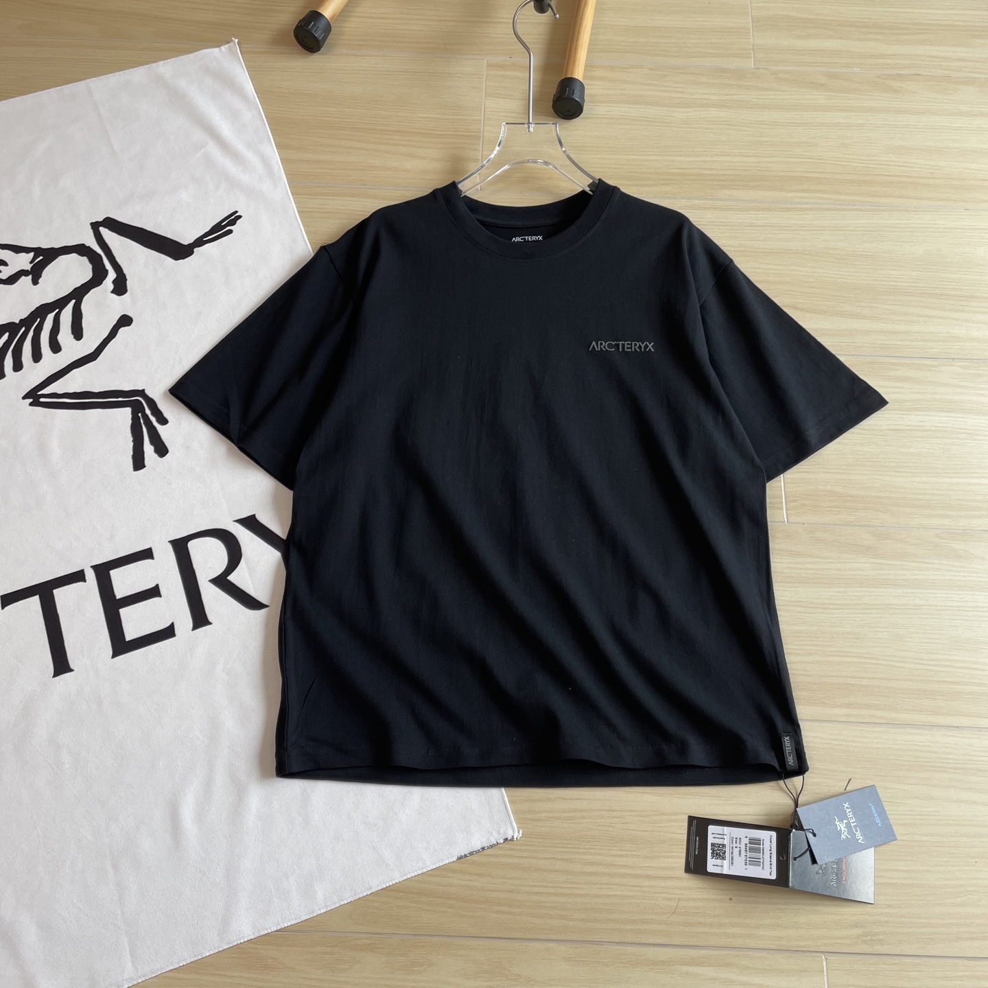 🖤主图
夏季品质好货🆕🖤ARC'TERYX / 始祖鸟 三色logo 太美了鸟家年度最优质的印花发泡浮雕