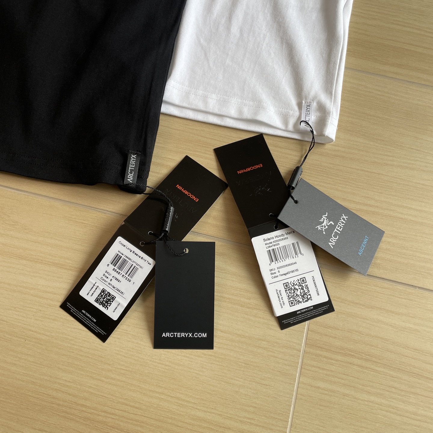 🖤细节图
夏季品质好货🆕🖤ARC'TERYX / 始祖鸟 三色logo 太美了鸟家年度最优质的印花发泡浮