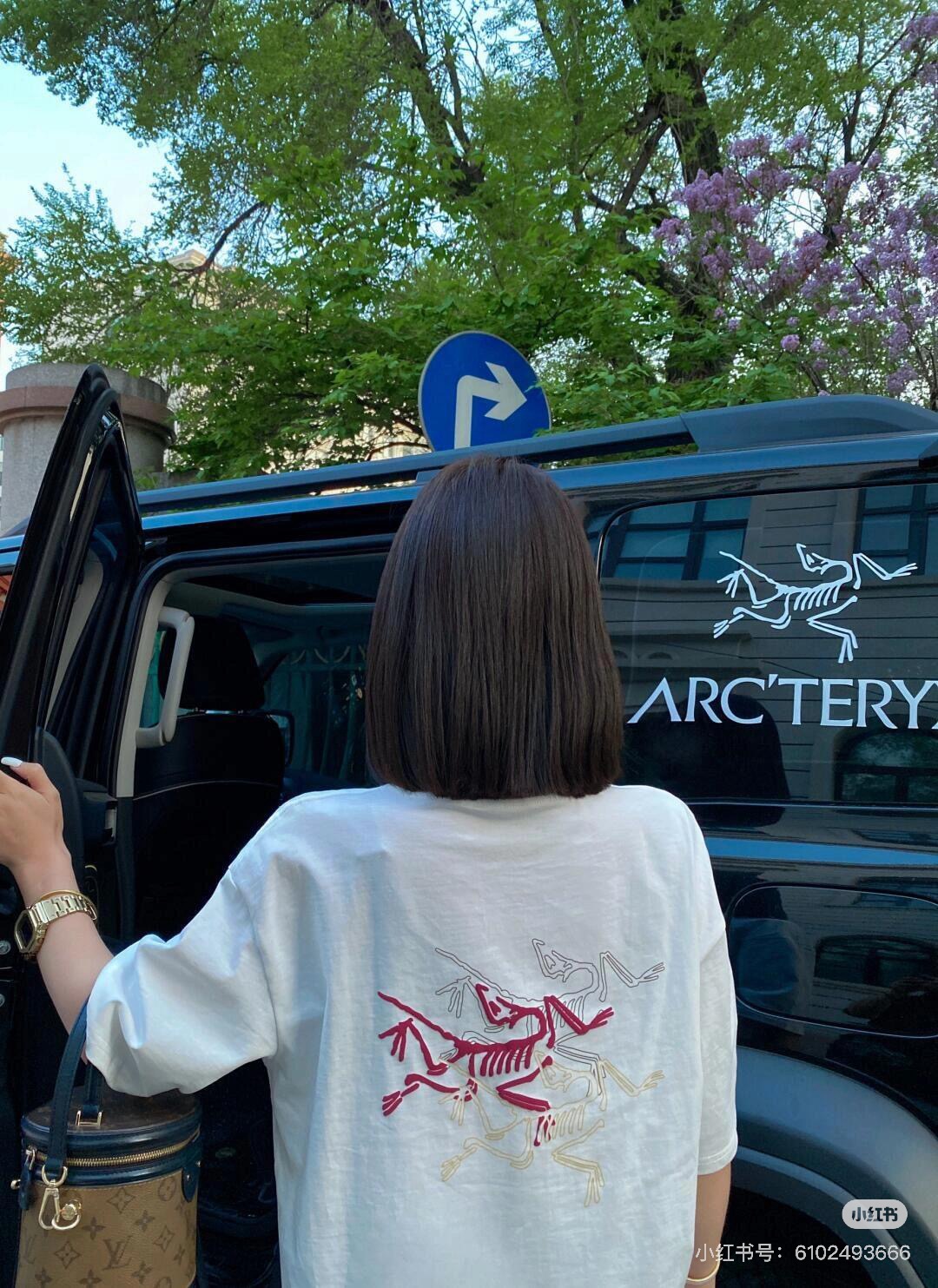🖤模特图
夏季品质好货🆕🖤ARC'TERYX / 始祖鸟 三色logo 太美了鸟家年度最优质的印花发泡浮