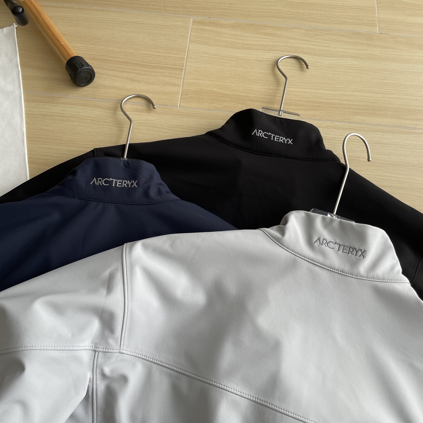 🖤细节图
25年春款 🆕🖤ARC'TERYX / 始祖鸟春款拉绒新款三色户外高品质刺绣logo半领拉链户