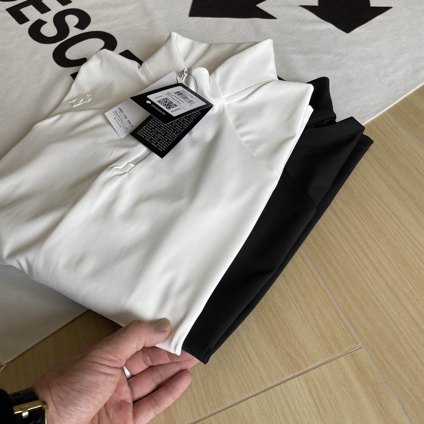 🖤主图
速干系列🆕🖤DESCENTE / 迪桑特25年春季新品同色硅胶立体⬇️印花半拉链速干卫衣长袖 上