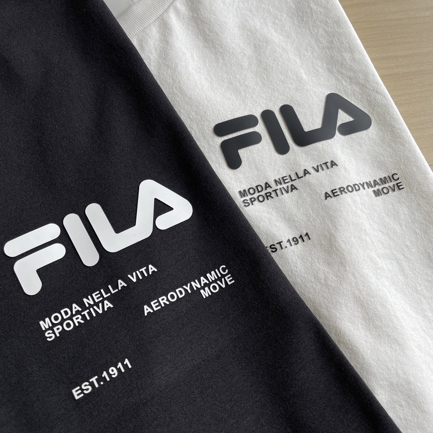 2025 FILA Men’s Two-Colour Short-Sleeve T-Shirt Details: Comfortable Cotton, Future-Inspired Design - 图片 9