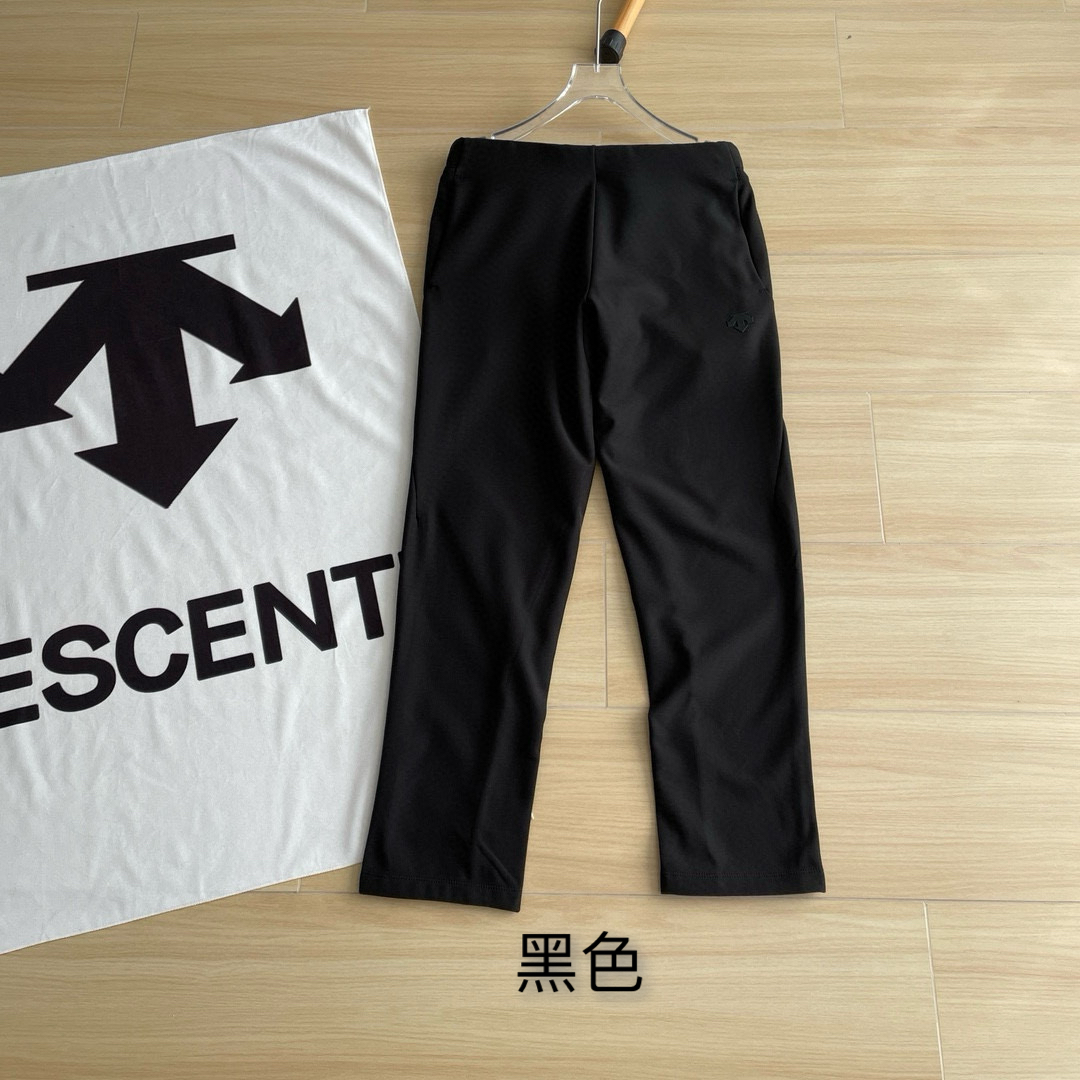 💰235
DESCENTE / 迪桑特 原单品质2025年冬季新品 DUALIS系列 都市休闲两色男士梭织运动加绒长裤新款 加绒长裤🆕🖤
- 舒适体验翻倍! 这款梭织加绒运动长裤选用高品质的梭织面料精心制作而成,细腻柔软的质感让您倍感舒适,肌肤感觉如同丝般顺滑。裤子四面都具有良好的弹性,确保您穿着时舒适而不受束缚。精湛的版型裁剪,让您的身体曲线更加舒适合体,无论是上班通勤还是日常休闲场合,都能展现出您独特的魅力。
原单迪ST2024秋季新品,无疑是都市休闲男士的最佳选择。时尚与舒适并存,让您在繁忙的生活中依然保持优雅。
颜色 :黑色 藏青 尺码 :M-3XL
M腰围37臀围53.5脚口17.5裤长97
L腰围39臀围55.5脚口18.5裤长98.5
XL腰围41臀围57.5脚口19裤长100
2XL腰围43臀围59.5脚口19裤长101.5
3XL腰围45臀围61.5脚口20.5裤长103