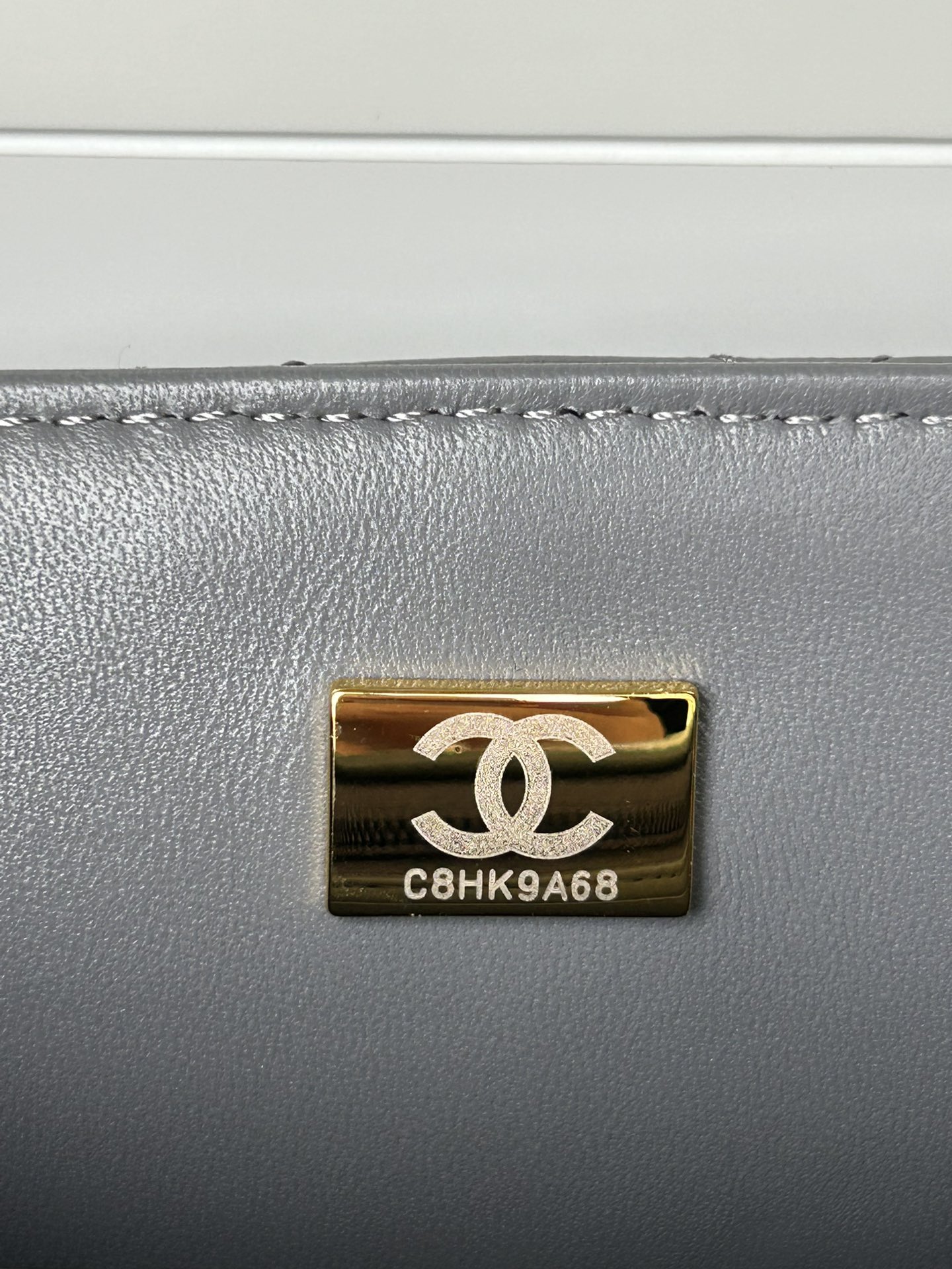 Chanel21K最新MiniCFhandle手提包AS2431经典菱格口盖包饰以精致经典链子搭配手提细