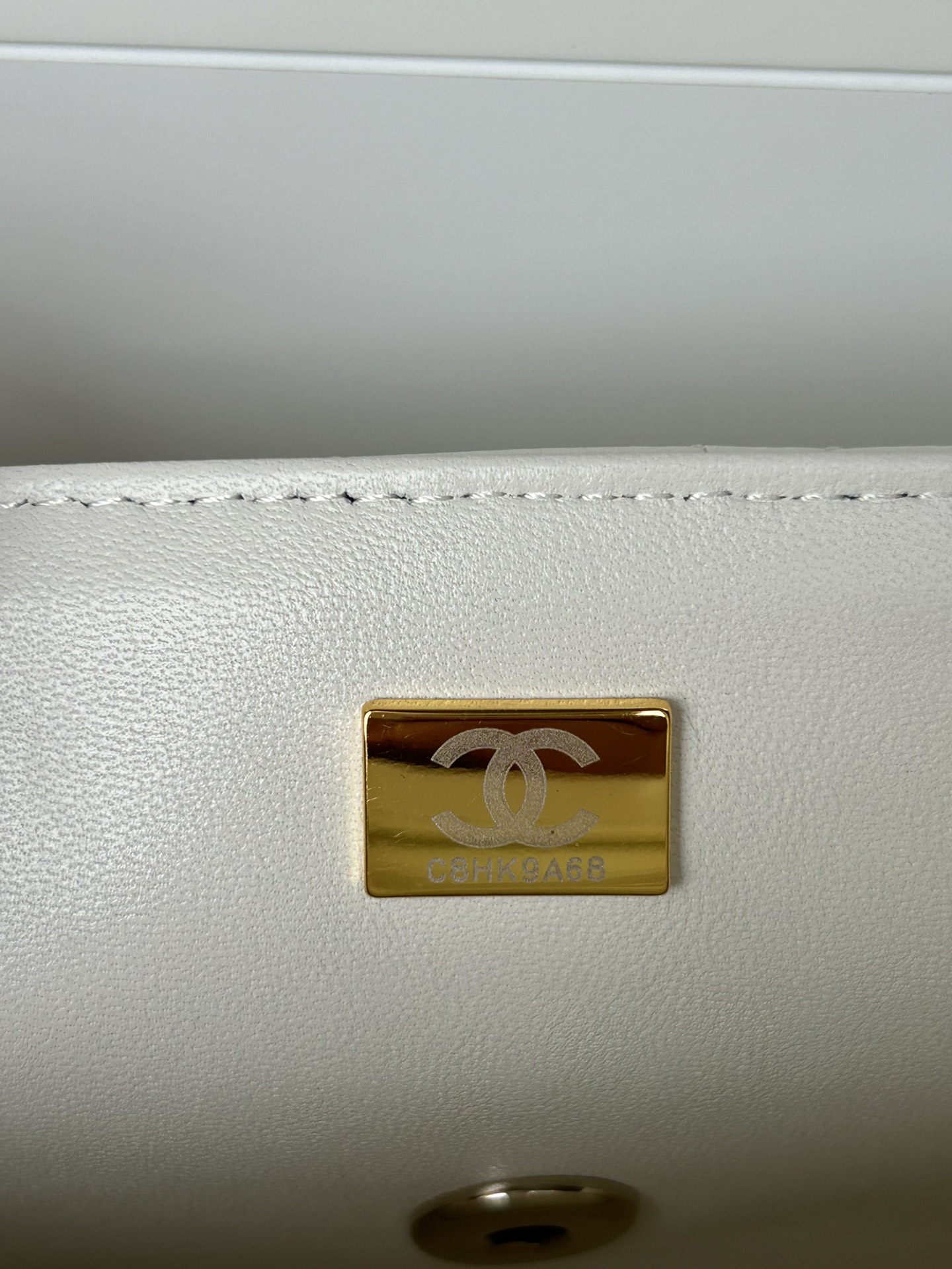 Chanel21K最新MiniCFhandle手提包AS2431经典菱格口盖包饰以精致经典链子搭配手提细