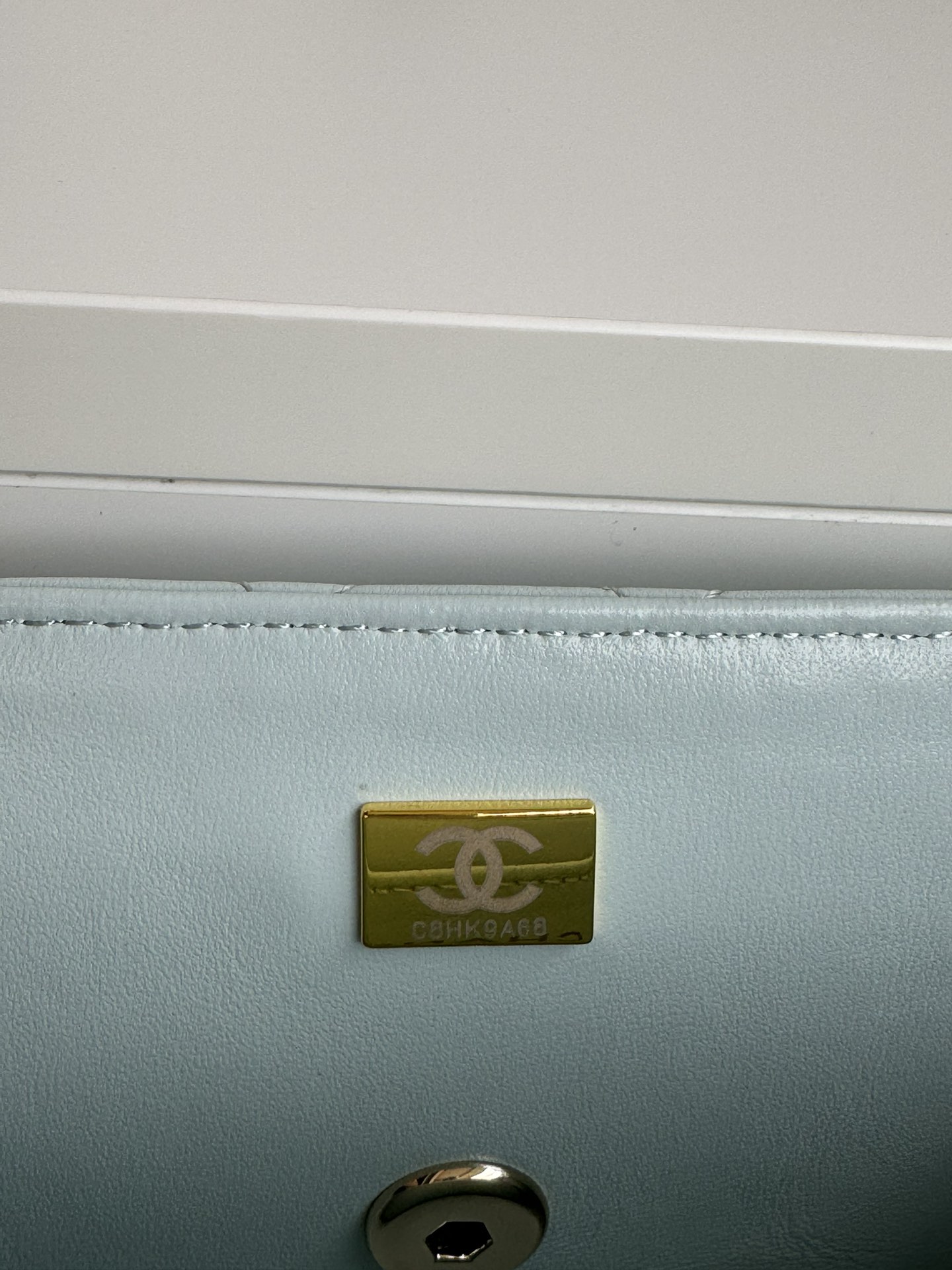 Chanel21K最新MiniCFhandle手提包AS2431经典菱格口盖包饰以精致经典链子搭配手提细