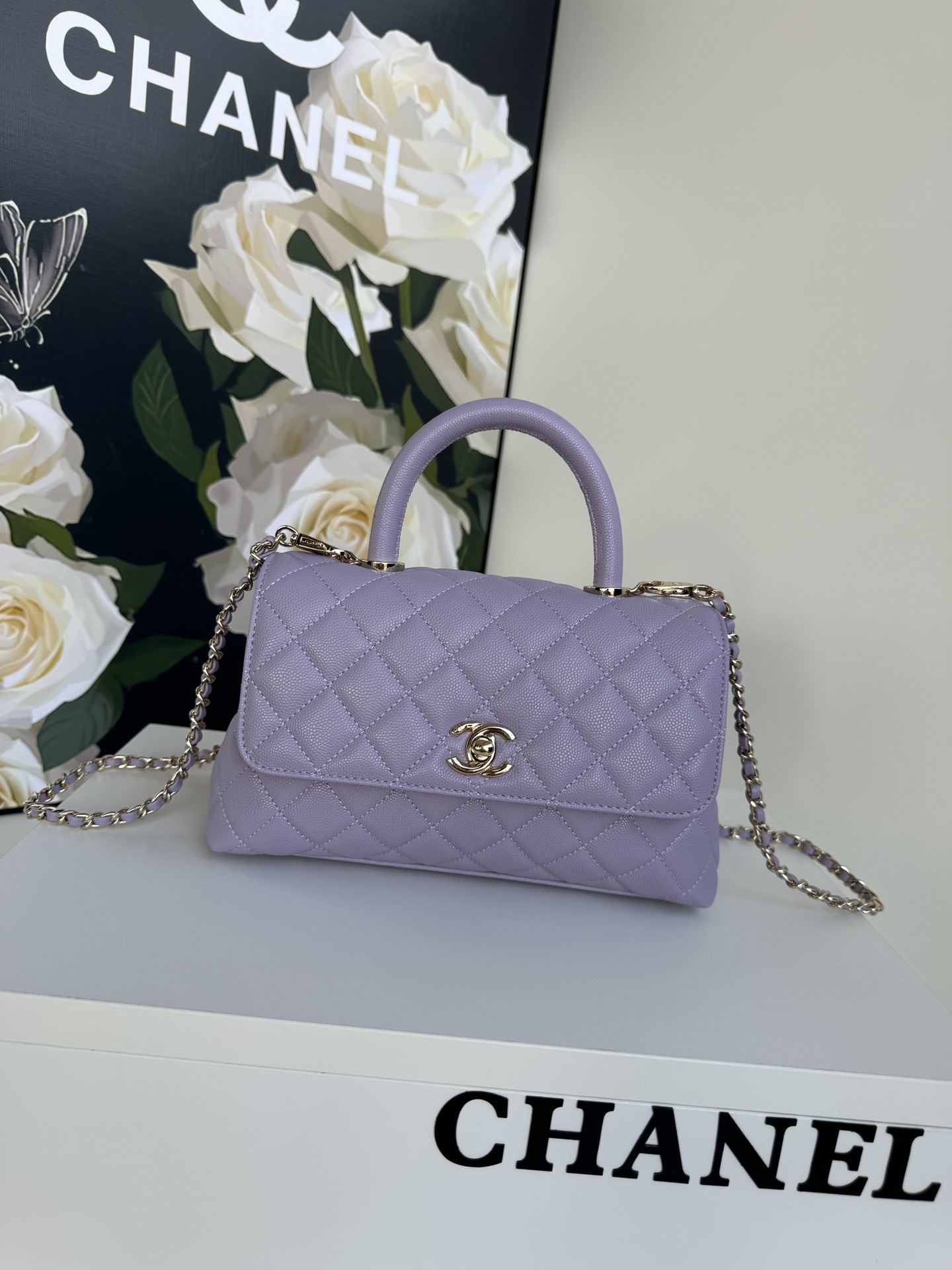 Vente en France
 Chanel Coco Handle Boutique
 Violet – brun Rouge Quincaillerie or Cuir de vache Peau mouton