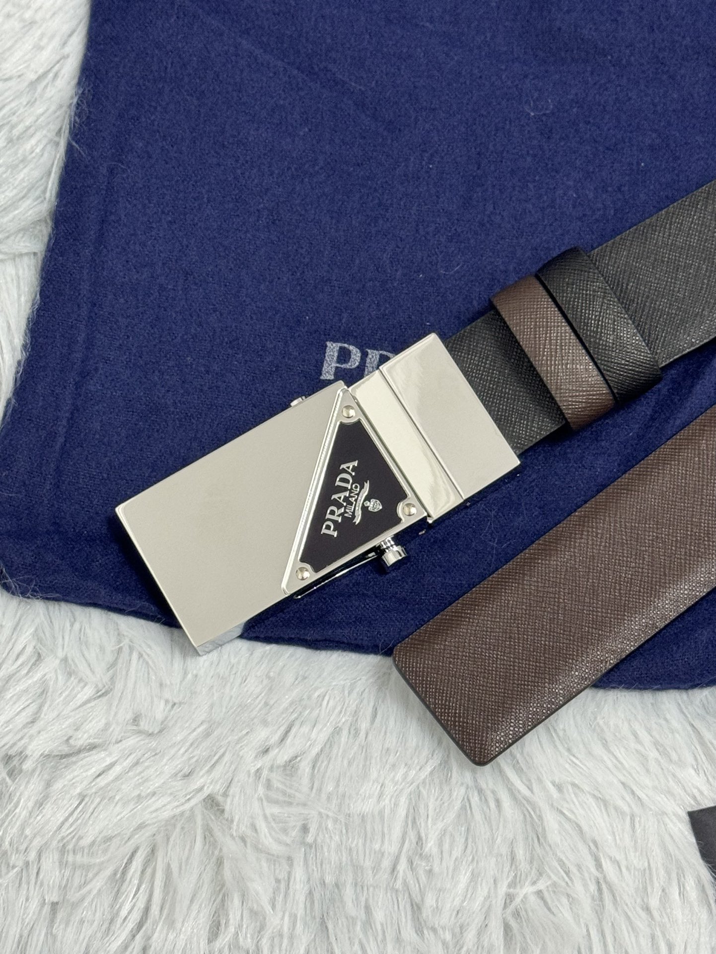 Luxurious Prada Protégé: Exquisite 3.5 cm Cattle Skin Quality Craftsmanship - 图片 6