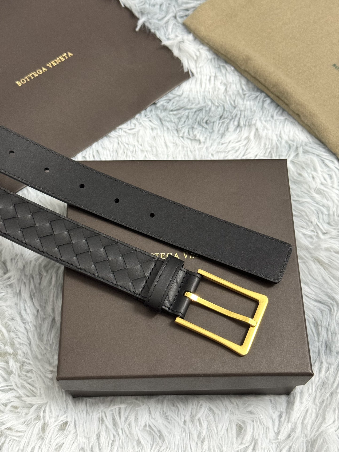 BOTTEGA VENETA 3.5cm 黑 手工编织牛皮经典之作