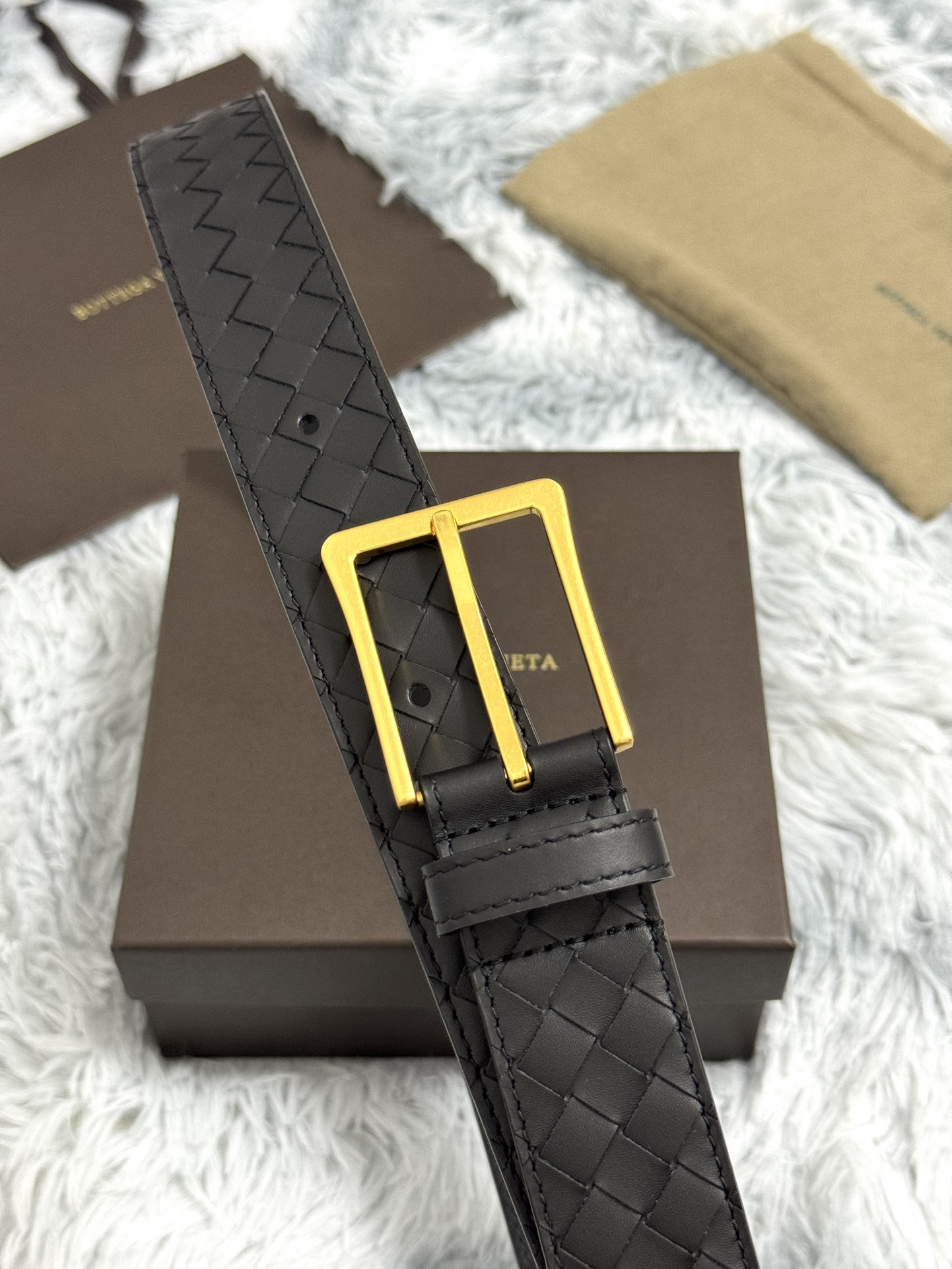BOTTEGA VENETA 3.5cm 黑 手工编织牛皮经典之作