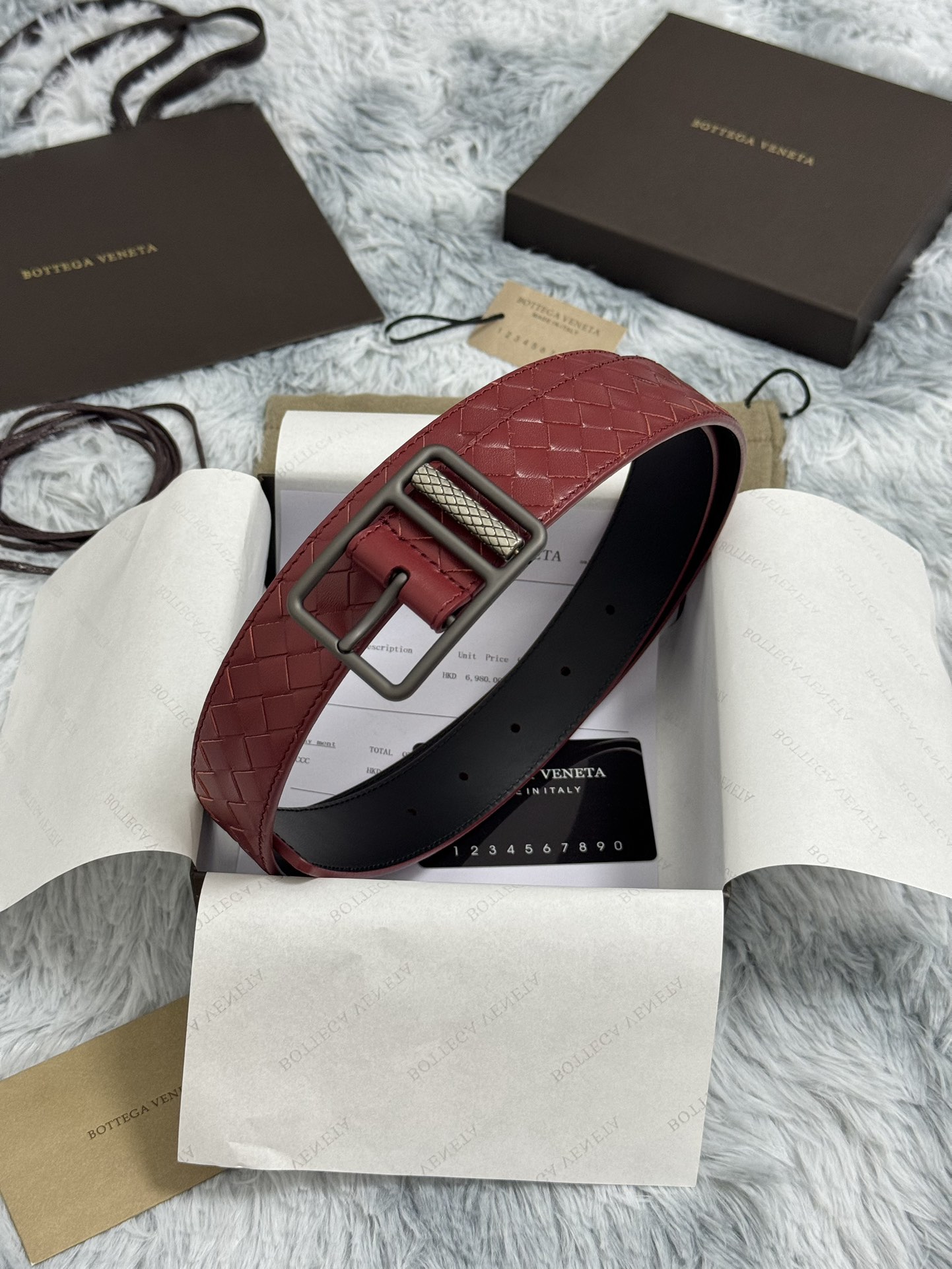 BOTTEGA VENETA 3.5cm 枣红 手工编织牛皮经典之作