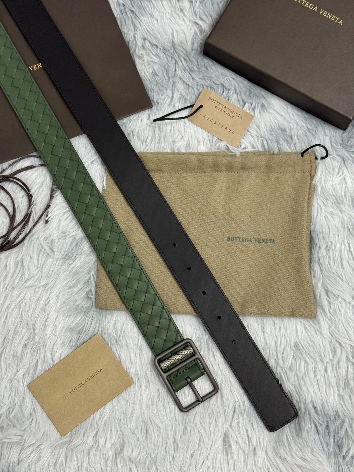 BOTTEGA VENETA 3.5cm 绿 手工编织牛皮经典之作