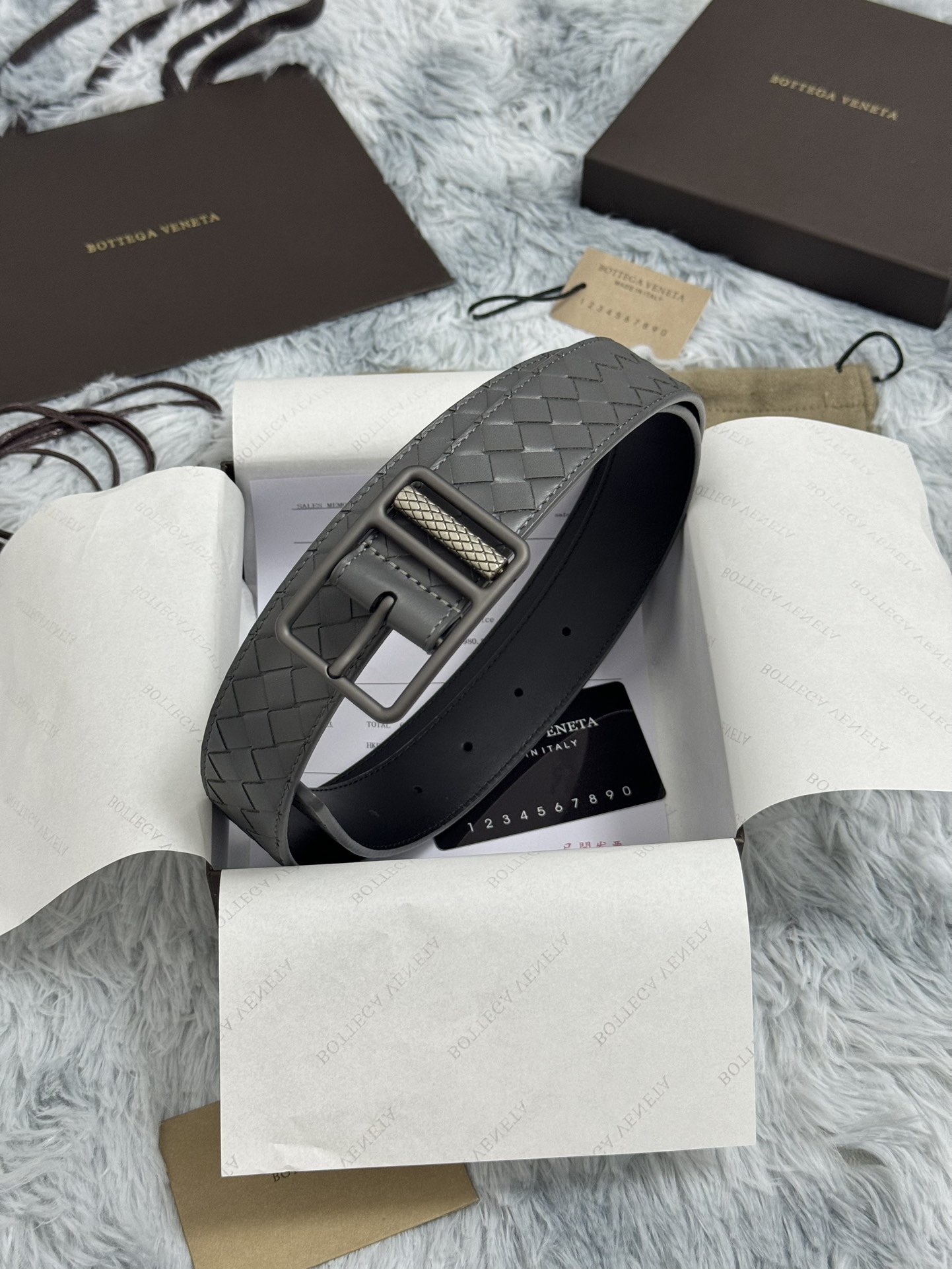 BOTTEGA VENETA 3.5cm 灰 手工编织牛皮经典之作