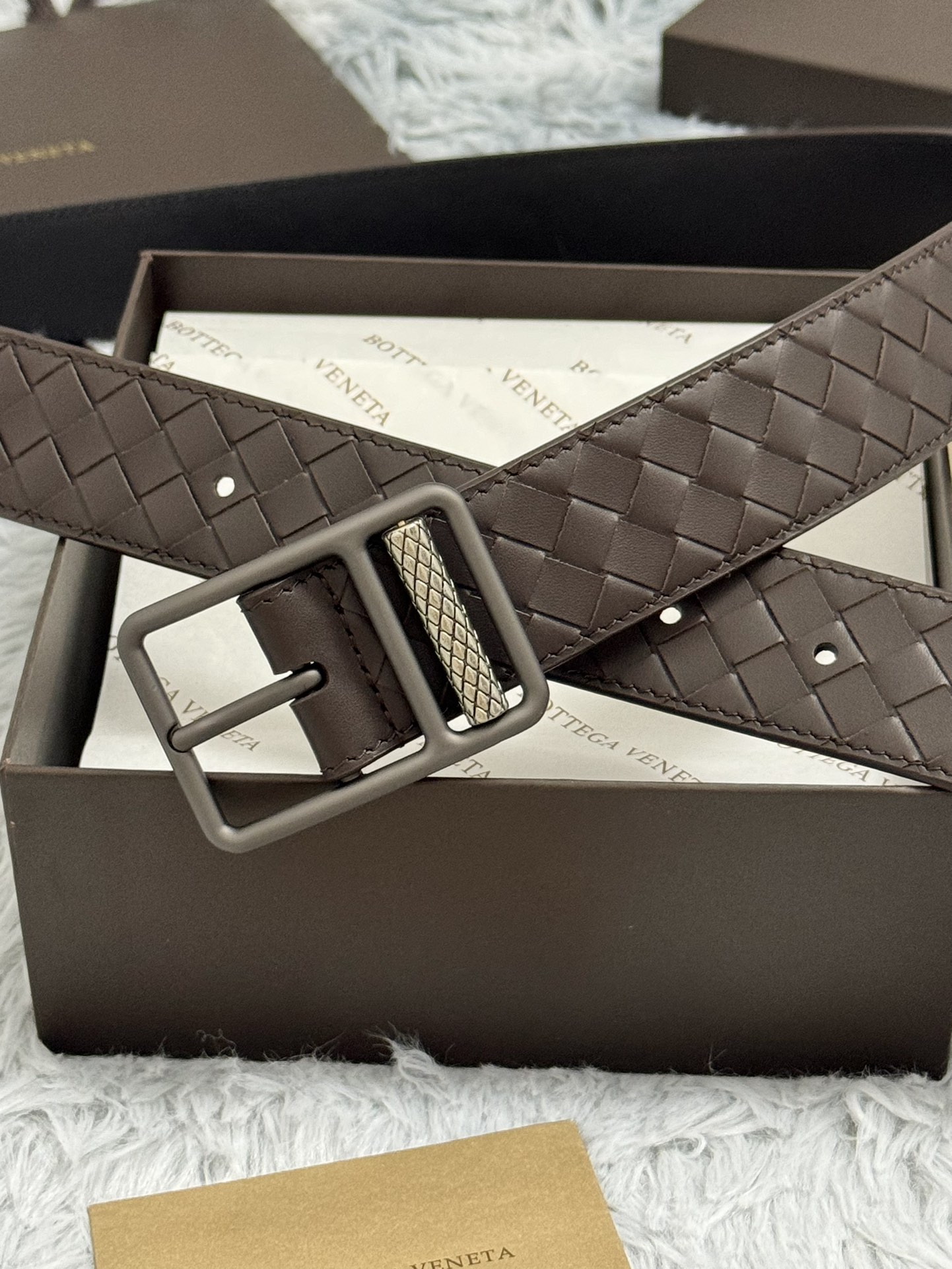 BOTTEGA VENETA 3.5cm 咖啡 手工编织牛皮经典之作