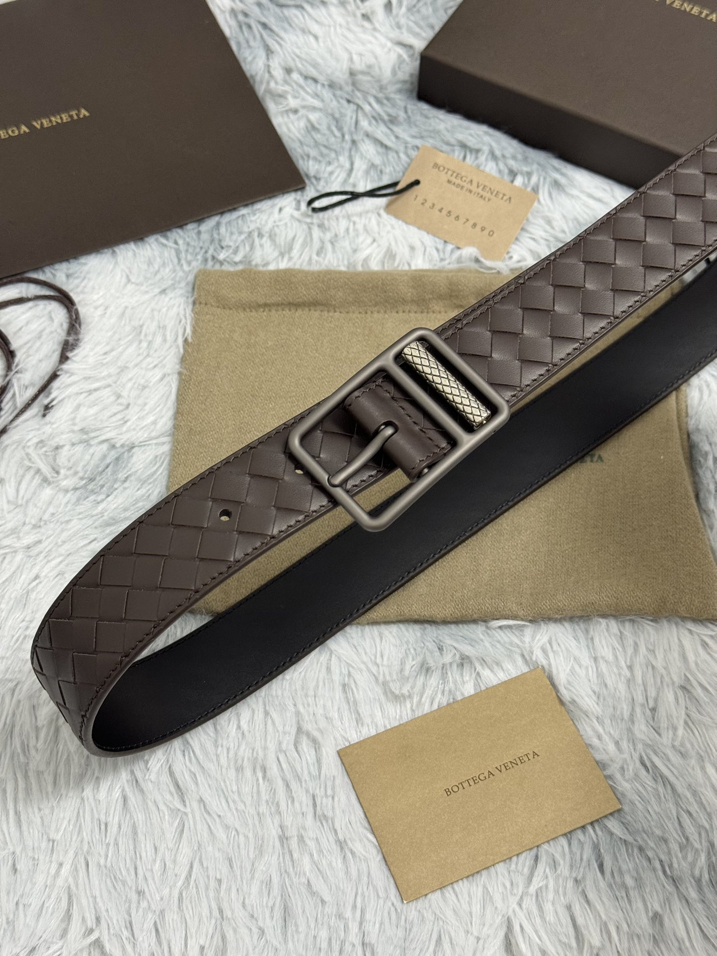 BOTTEGA VENETA 3.5cm 咖啡 手工编织牛皮经典之作