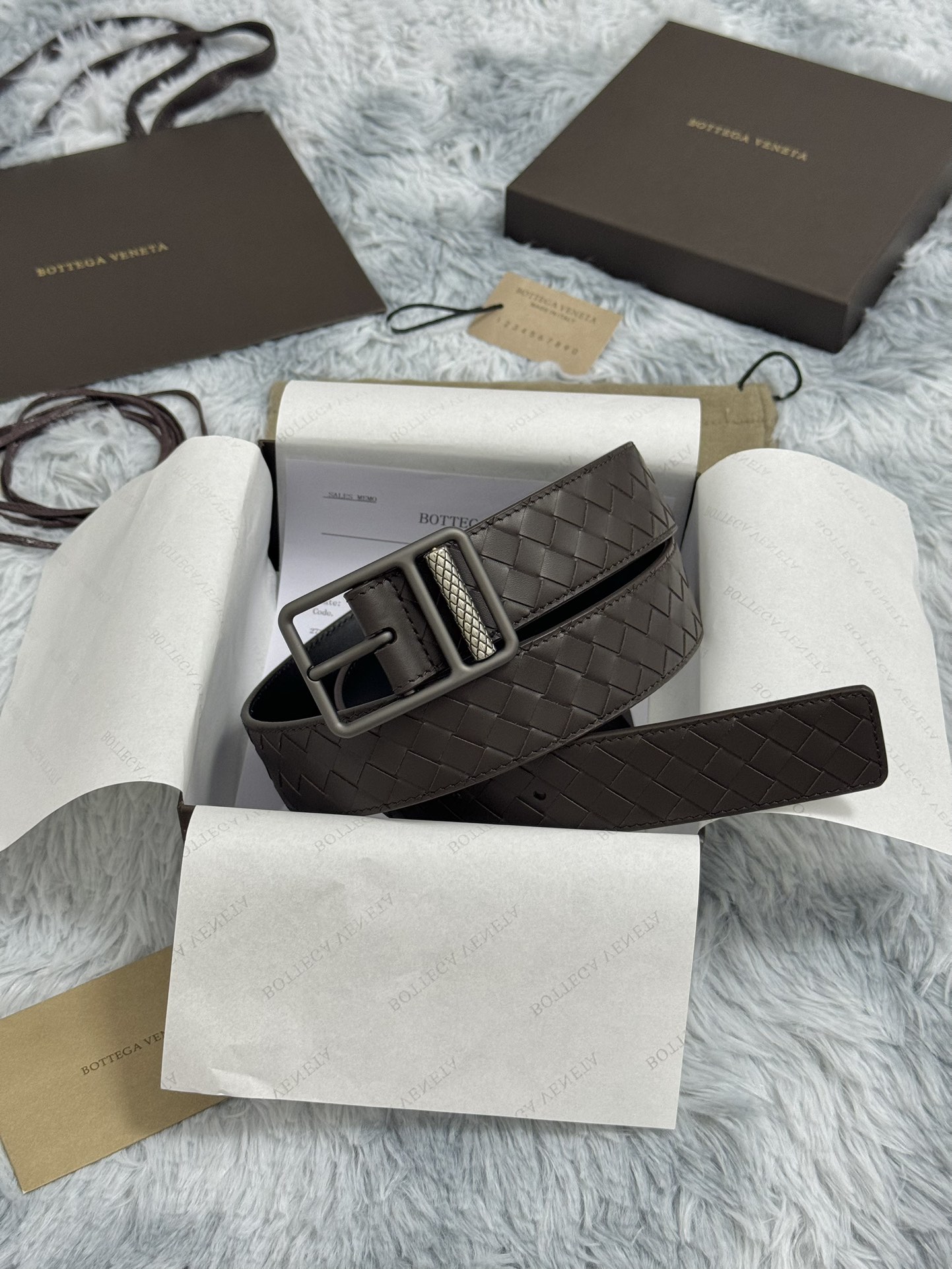 BOTTEGA VENETA 3.5cm 咖啡 手工编织牛皮经典之作